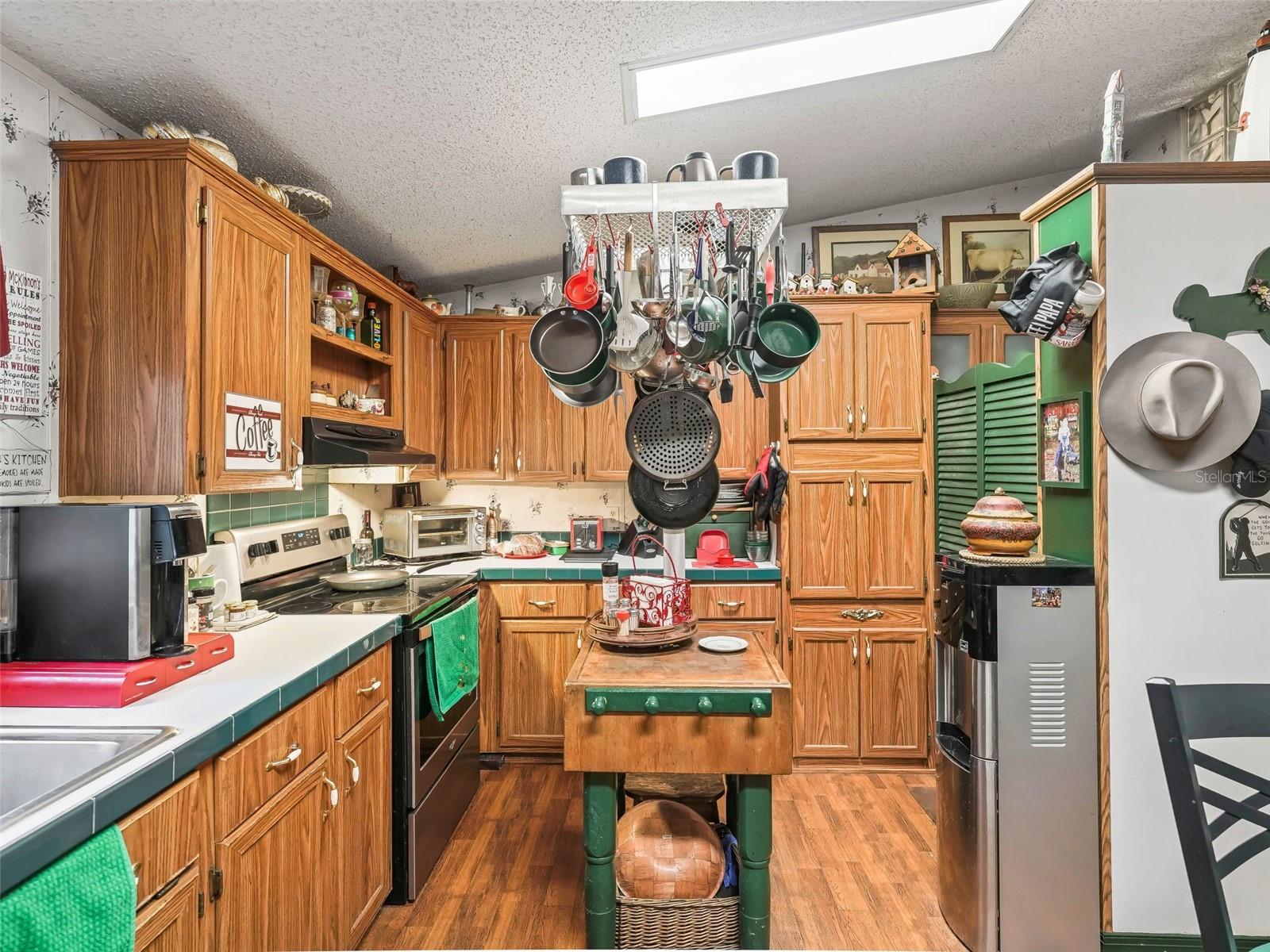 Image 19 of 36 For 5430 90th Avenue