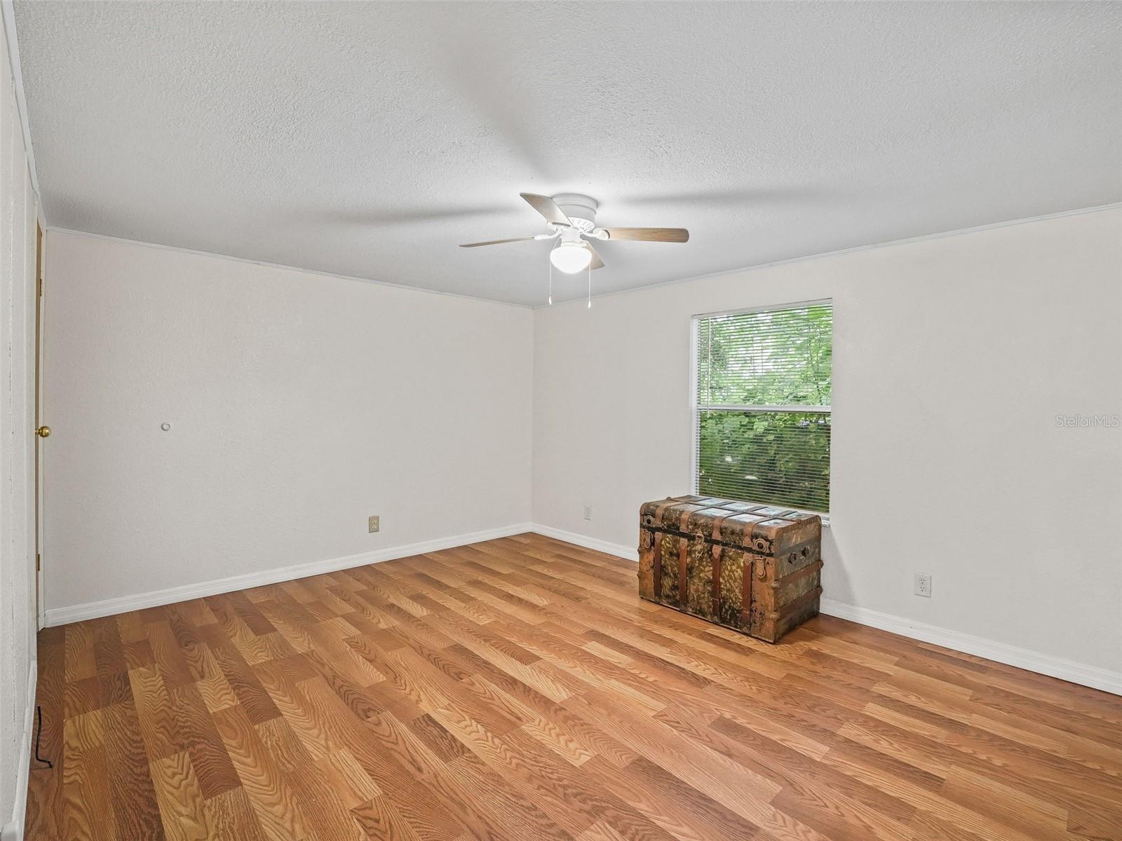 Image 16 of 32 For 7211 55th Avenue