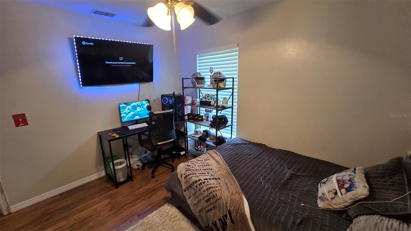Image 16 of 48 For 8525 Spartan Drive