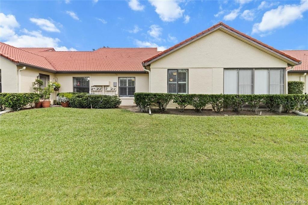 Listing photo id 25 for 2032 Forest Drive 2032