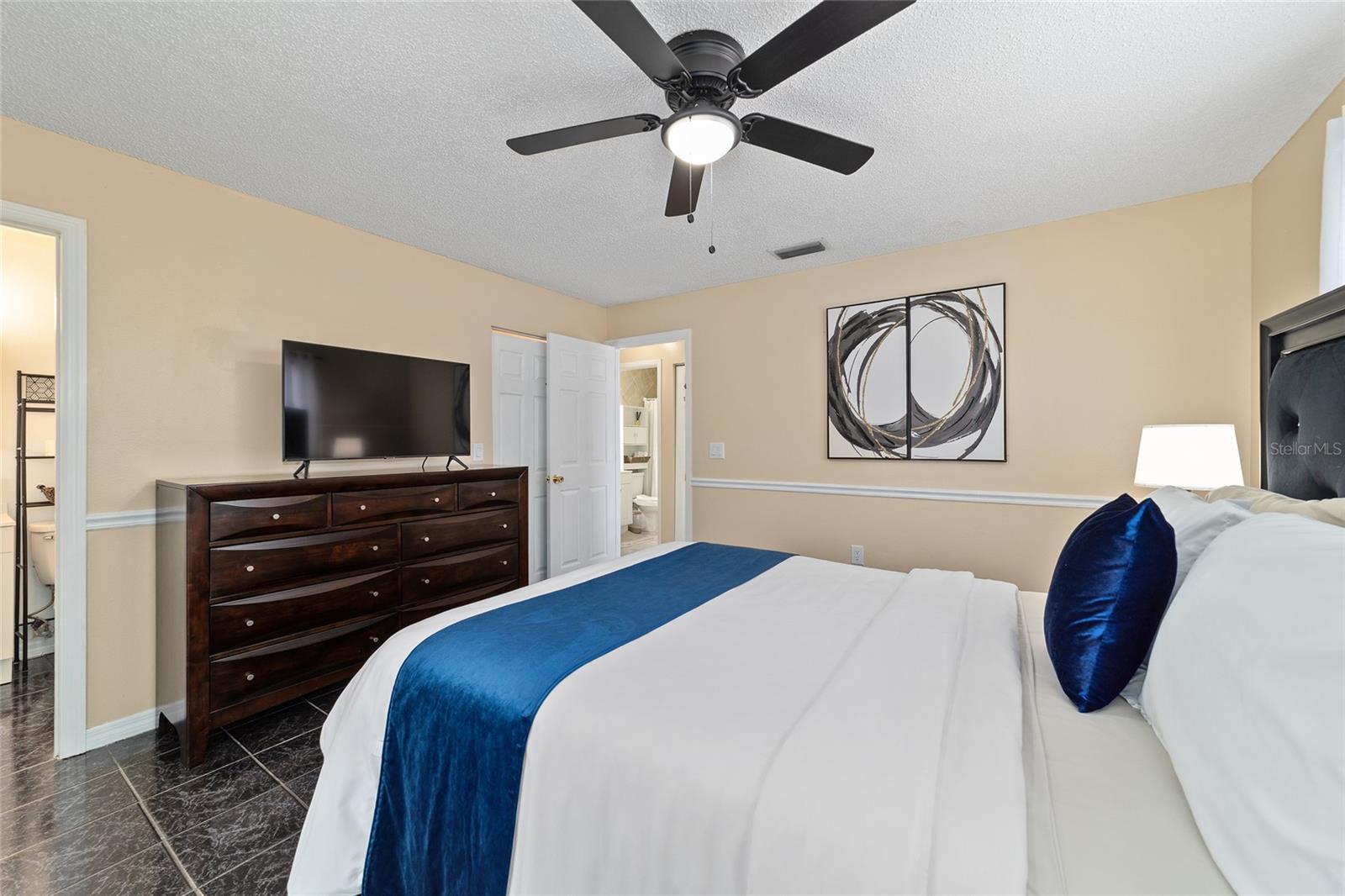Image 43 of 74 For 15130 39th Circle