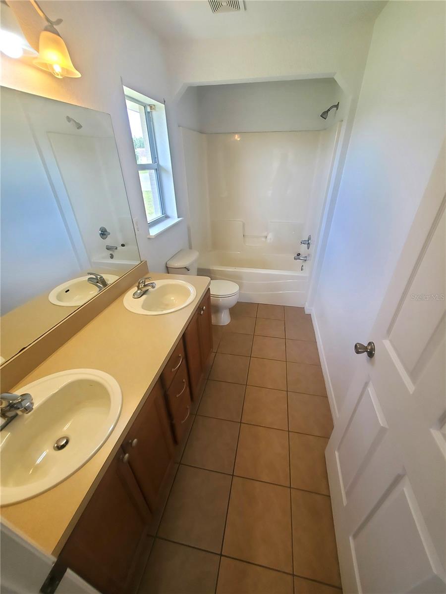 Image 10 of 11 For 6605 129th Loop