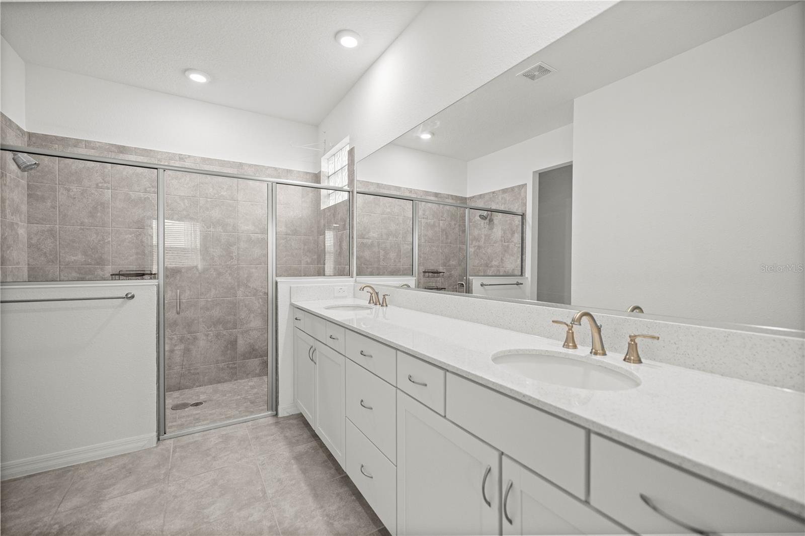 Image 11 of 25 For 6304 74th Terrace Road