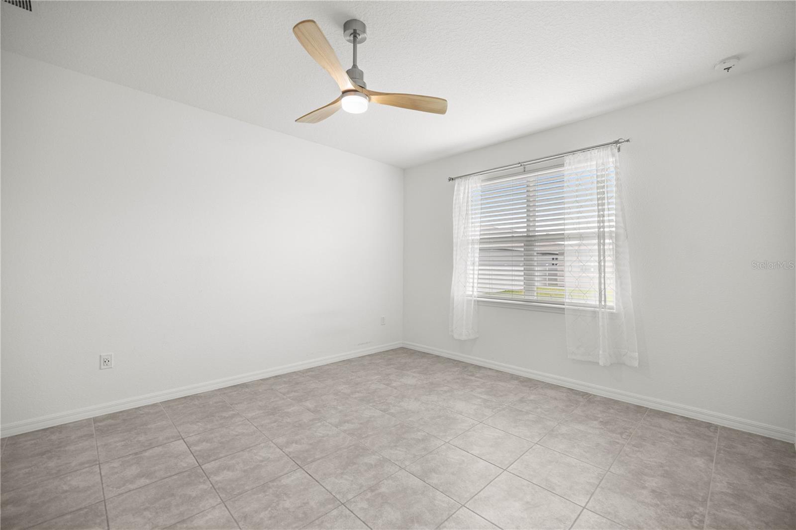 Image 8 of 25 For 6304 74th Terrace Road