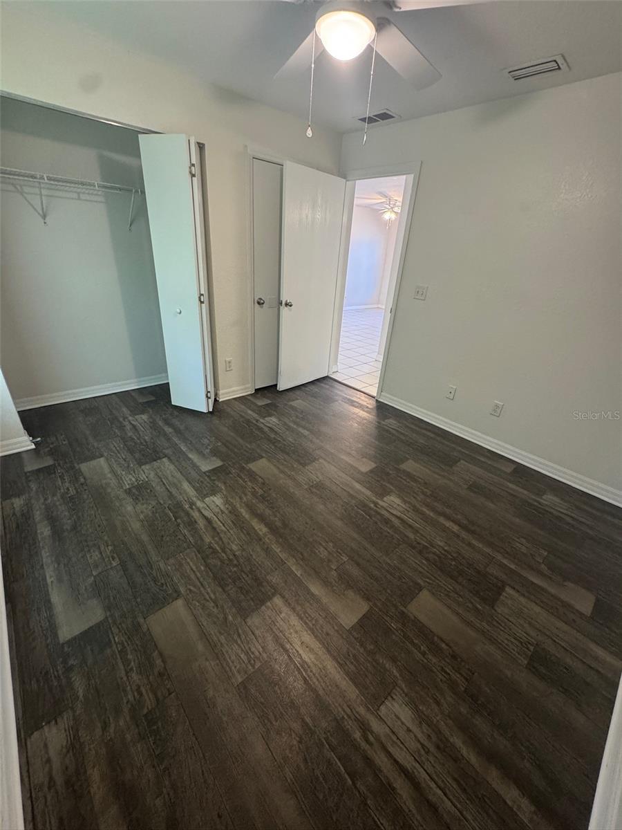 Image 11 of 15 For 11322-11322 55th Avenue Road 1601