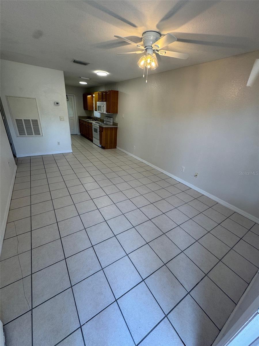 Image 3 of 15 For 11322-11322 55th Avenue Road 1601
