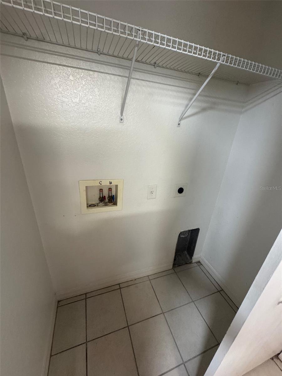 Image 8 of 15 For 11322-11322 55th Avenue Road 1601