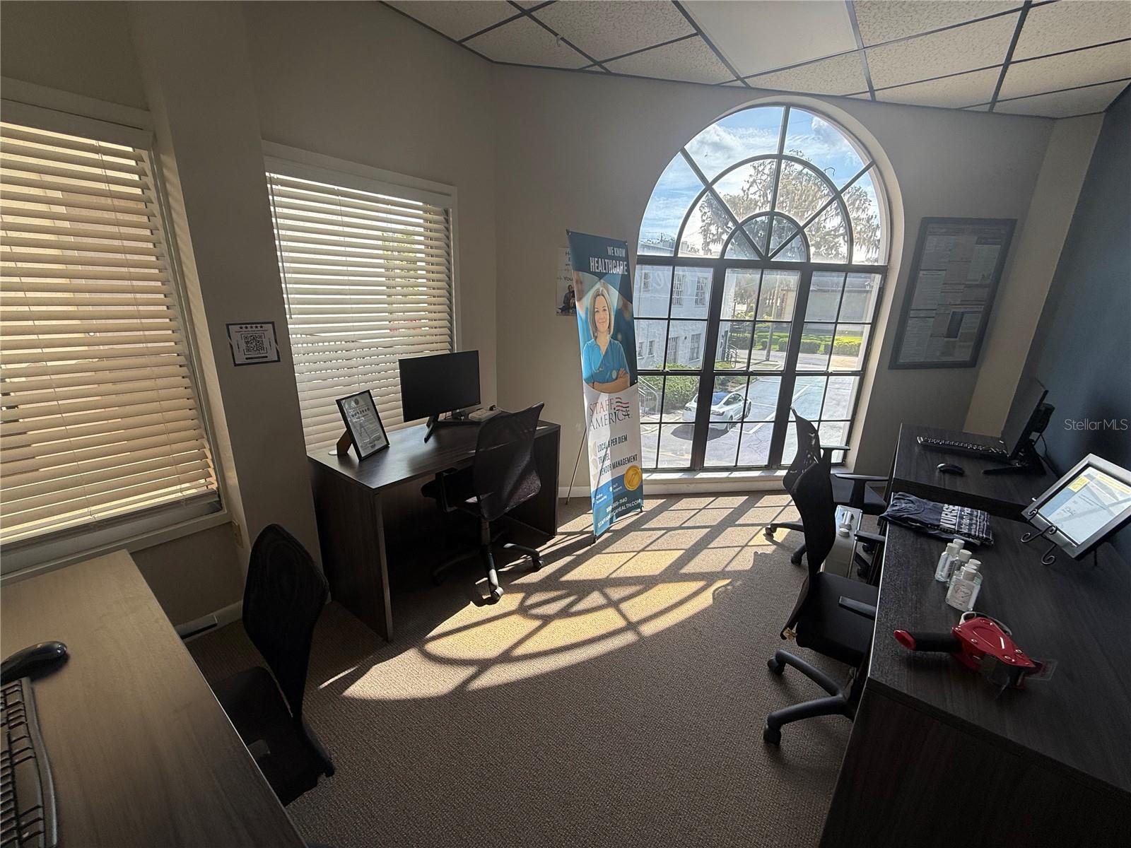 Image 4 of 12 For 814 Silver Springs Boulevard E