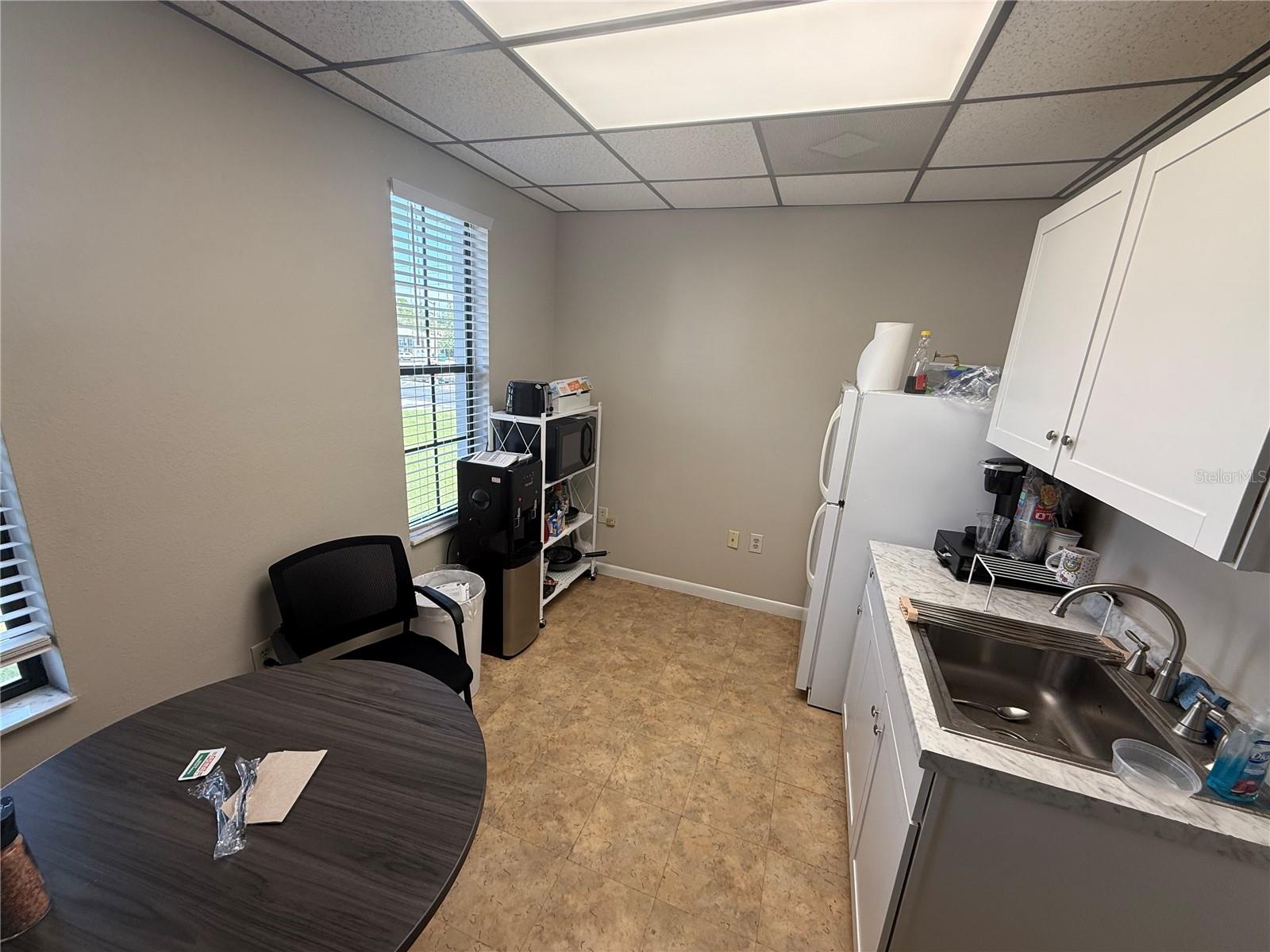 Image 9 of 12 For 814 Silver Springs Boulevard E