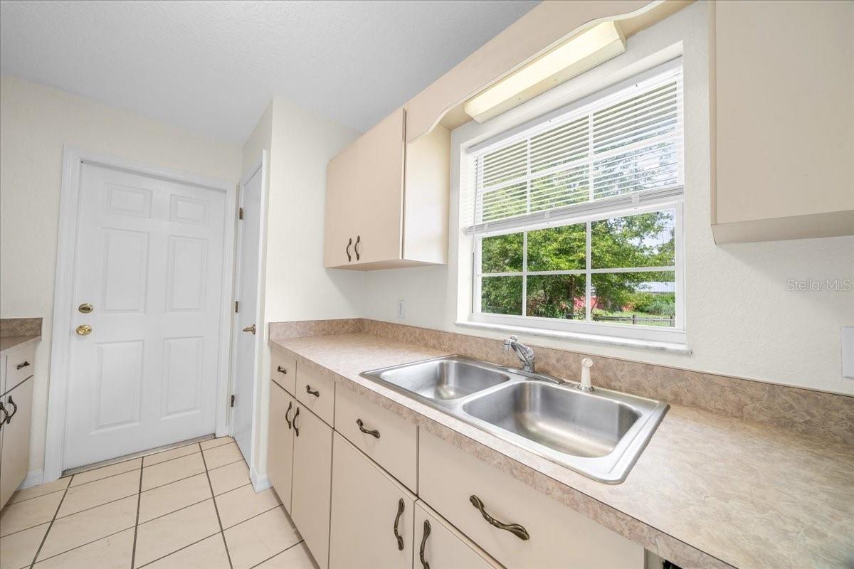 Image 4 of 57 For 11026 56th Avenue