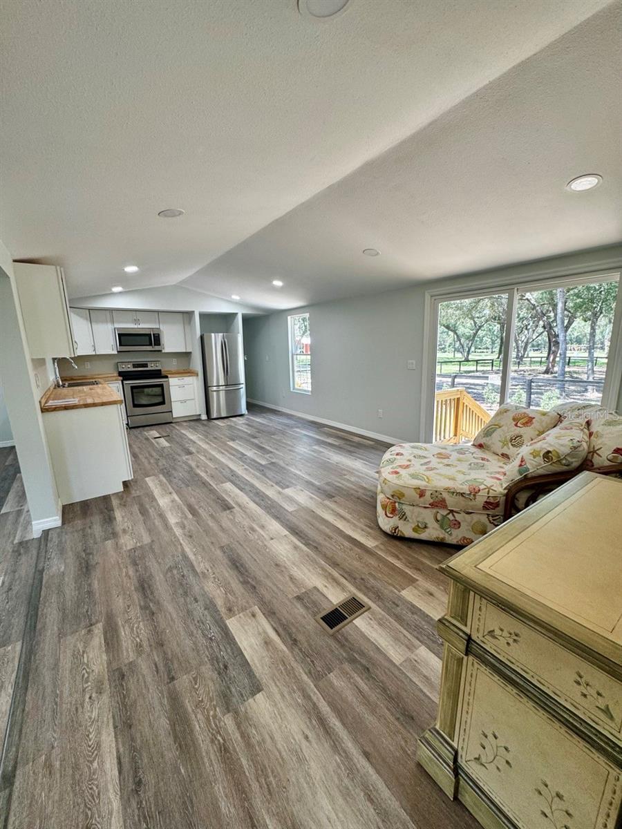 Image 9 of 46 For 23939 121st Lane