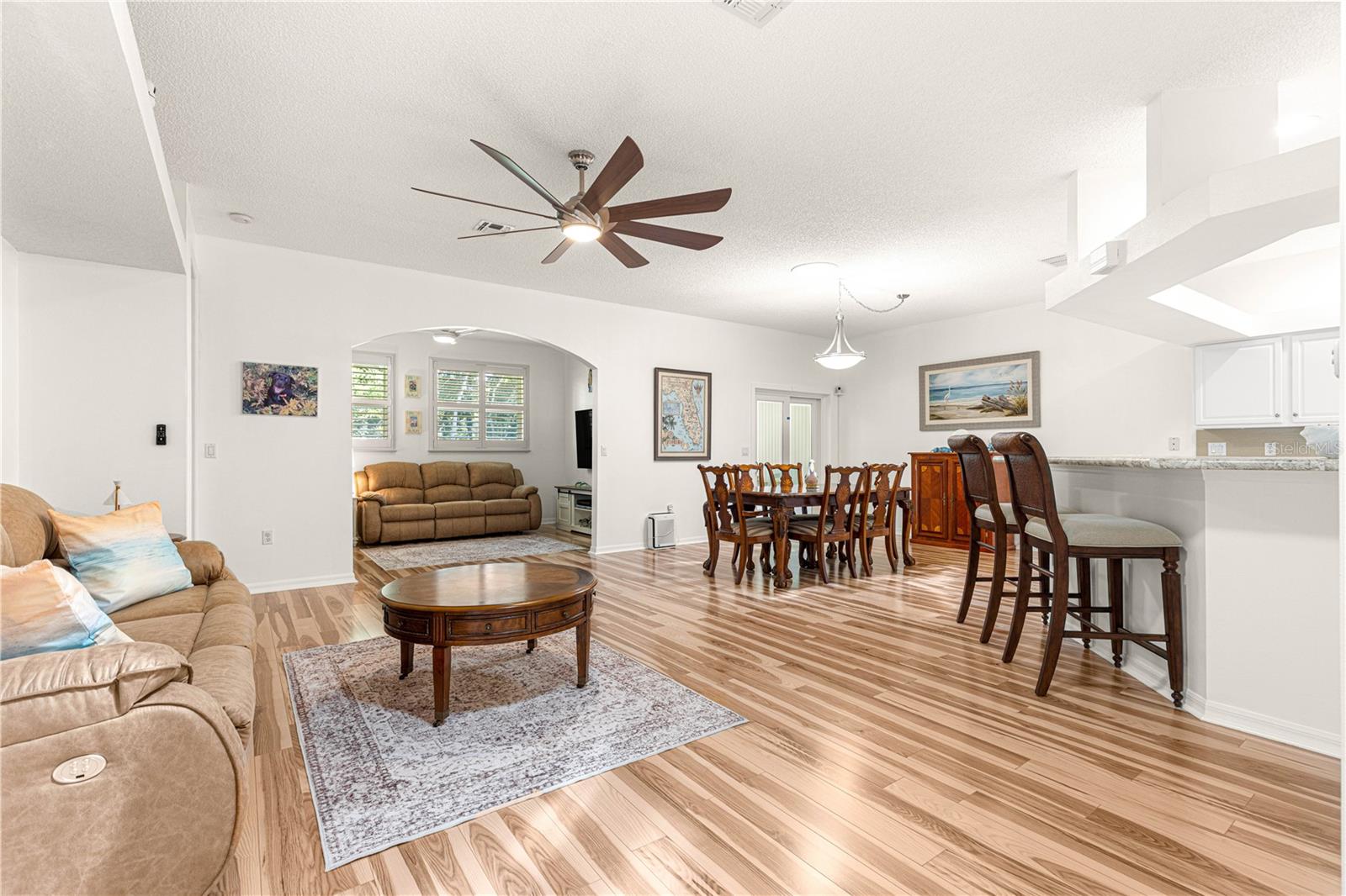 Image 13 of 53 For 32752 Timberwood Drive