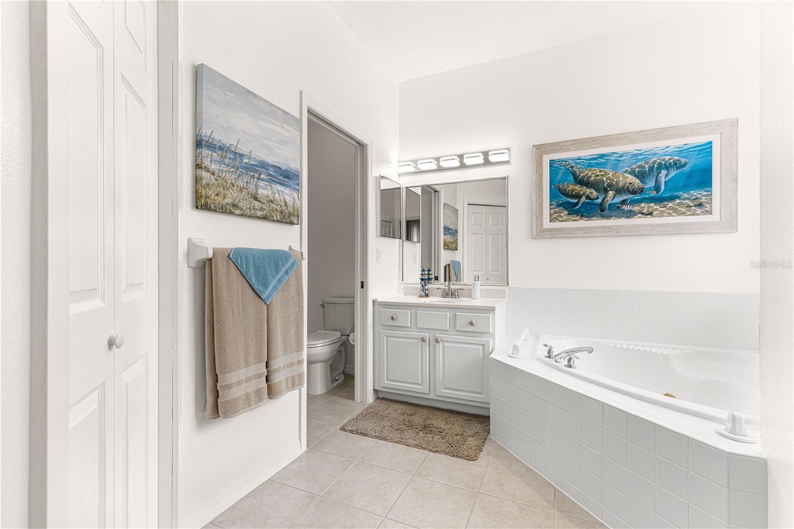 Image 26 of 53 For 32752 Timberwood Drive