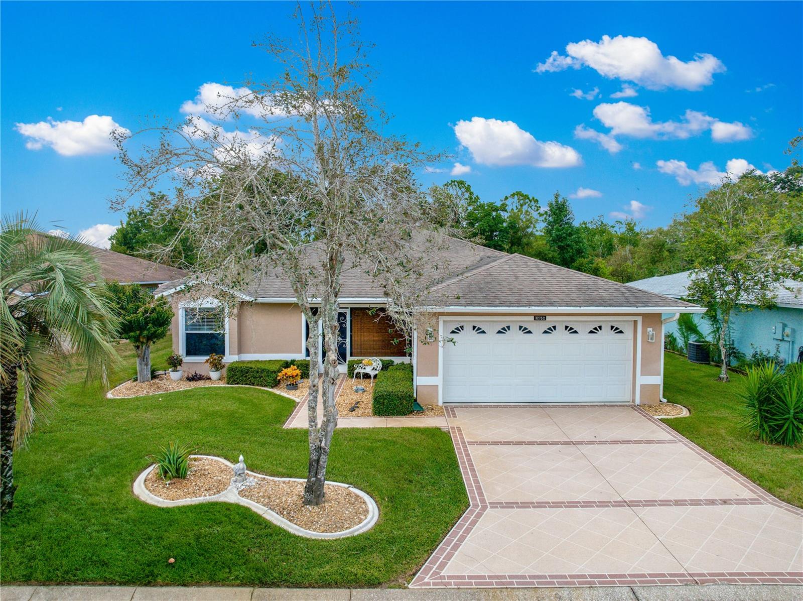 Image 3 of 53 For 32752 Timberwood Drive