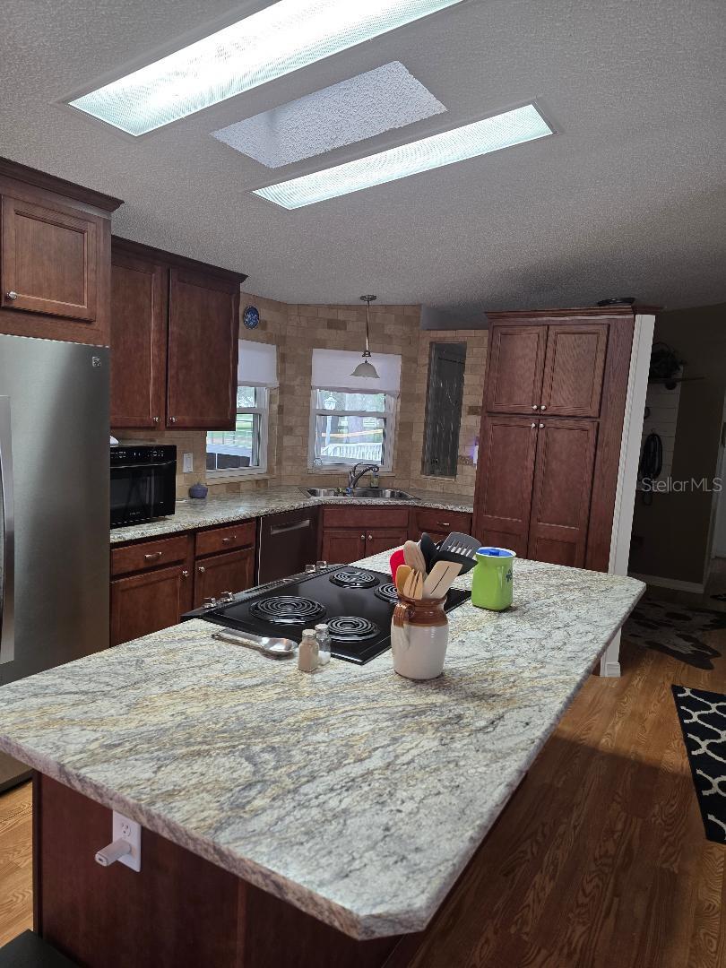 Image 10 of 30 For 7785 19th Place