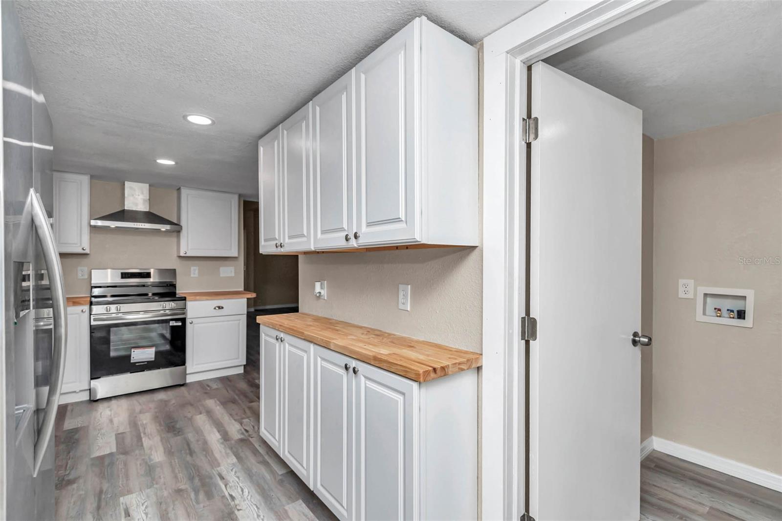 Image 18 of 44 For 9820 27th Avenue
