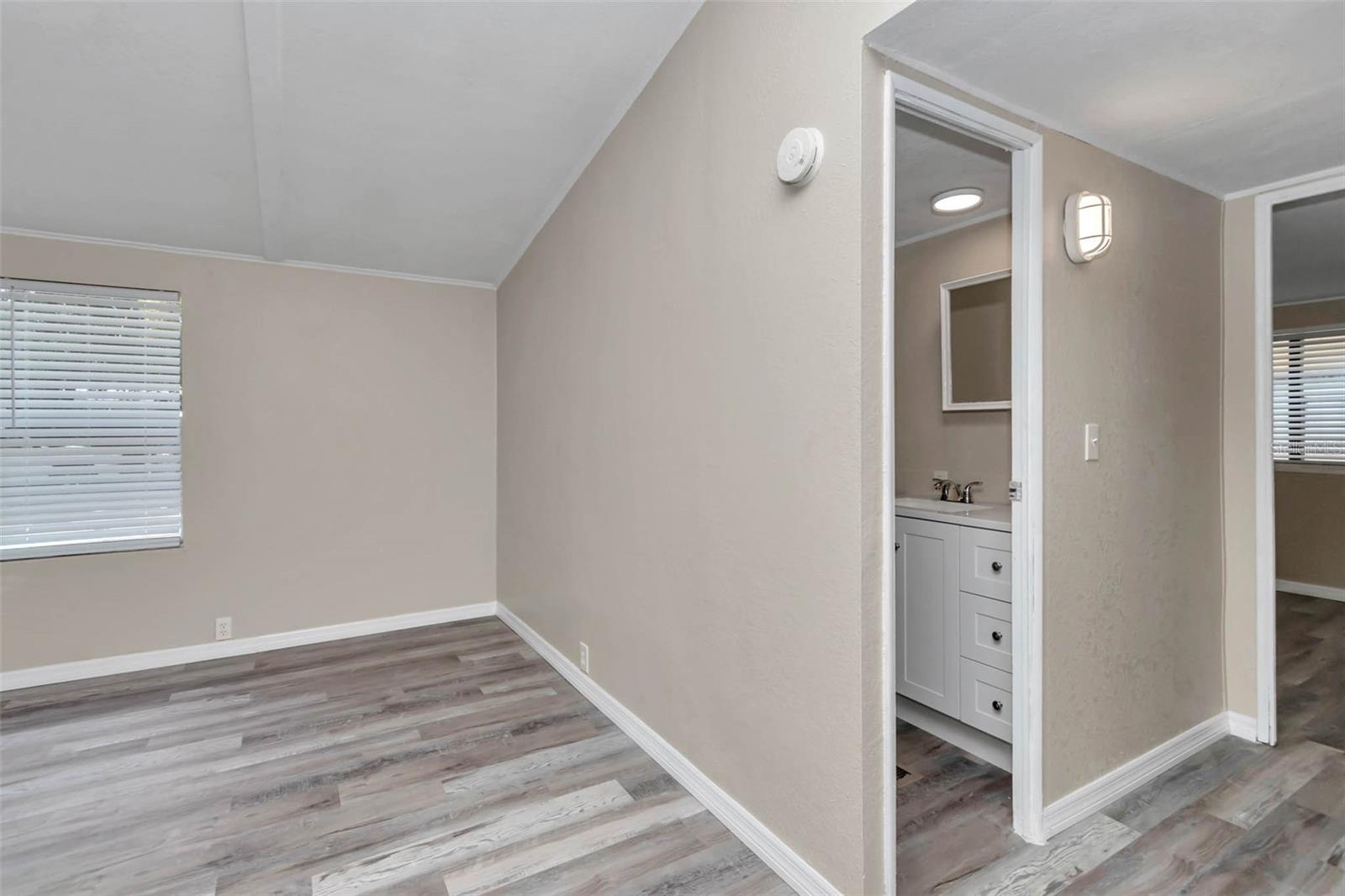 Image 32 of 44 For 9820 27th Avenue