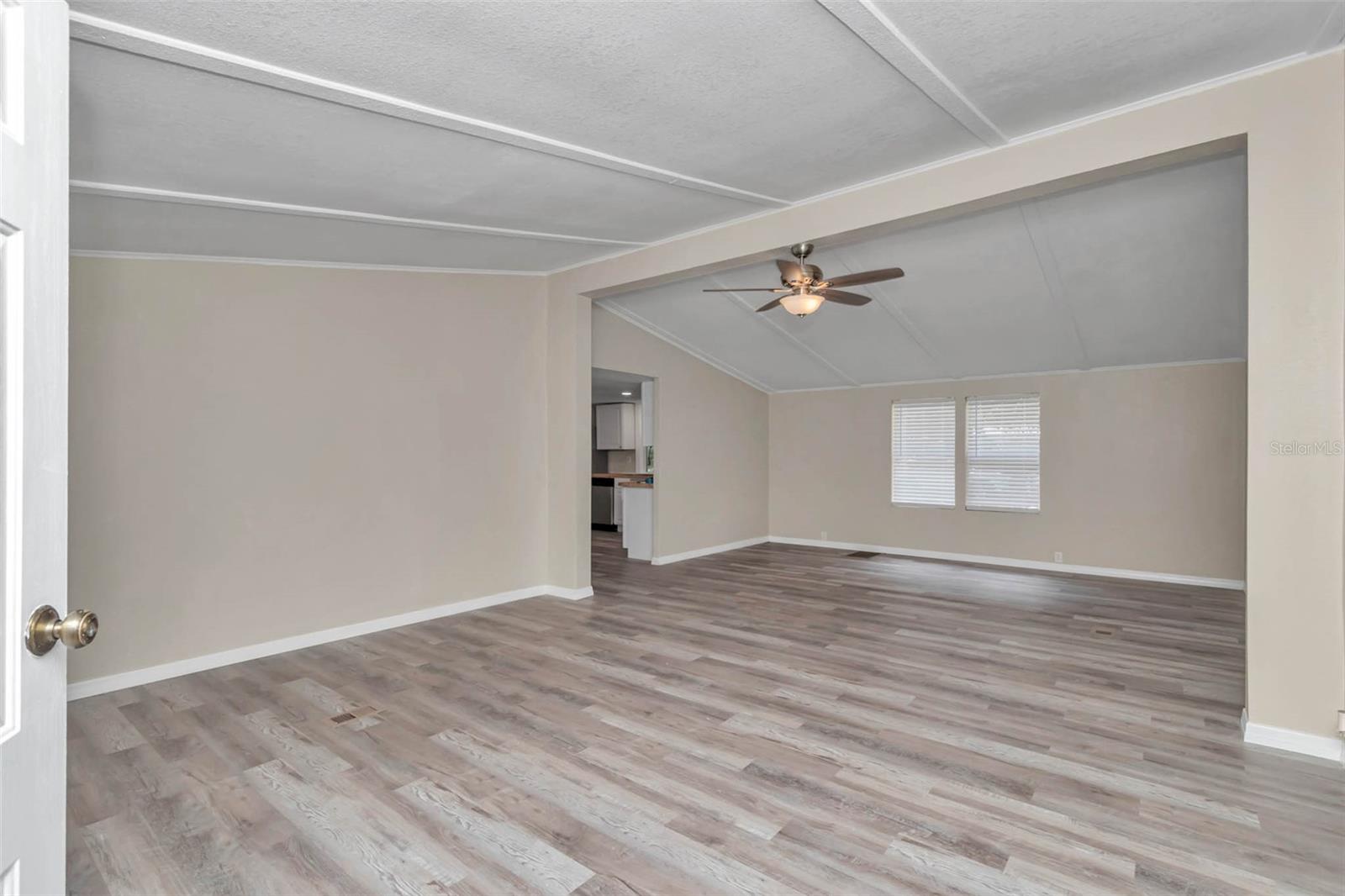 Image 7 of 44 For 9820 27th Avenue