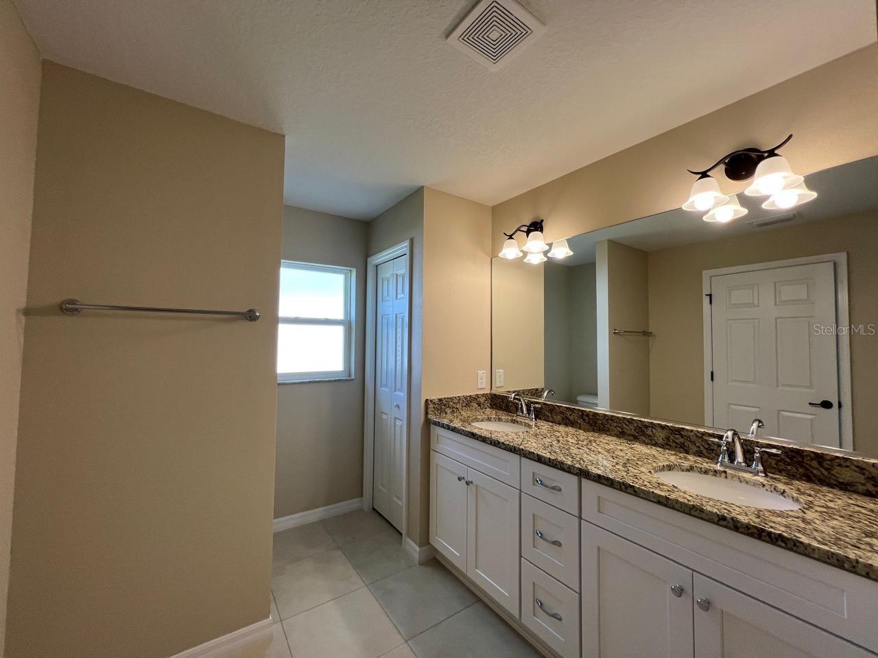 Image 34 of 46 For 1685 161 Street