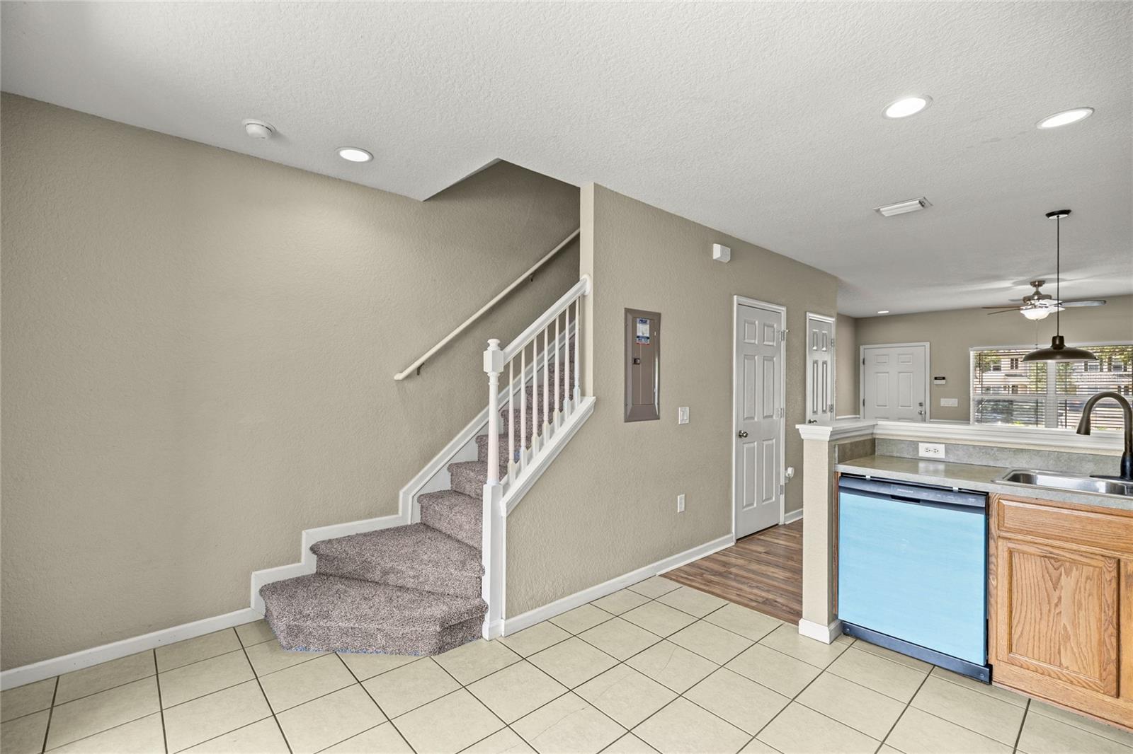 Image 16 of 32 For 4807 44th Circle