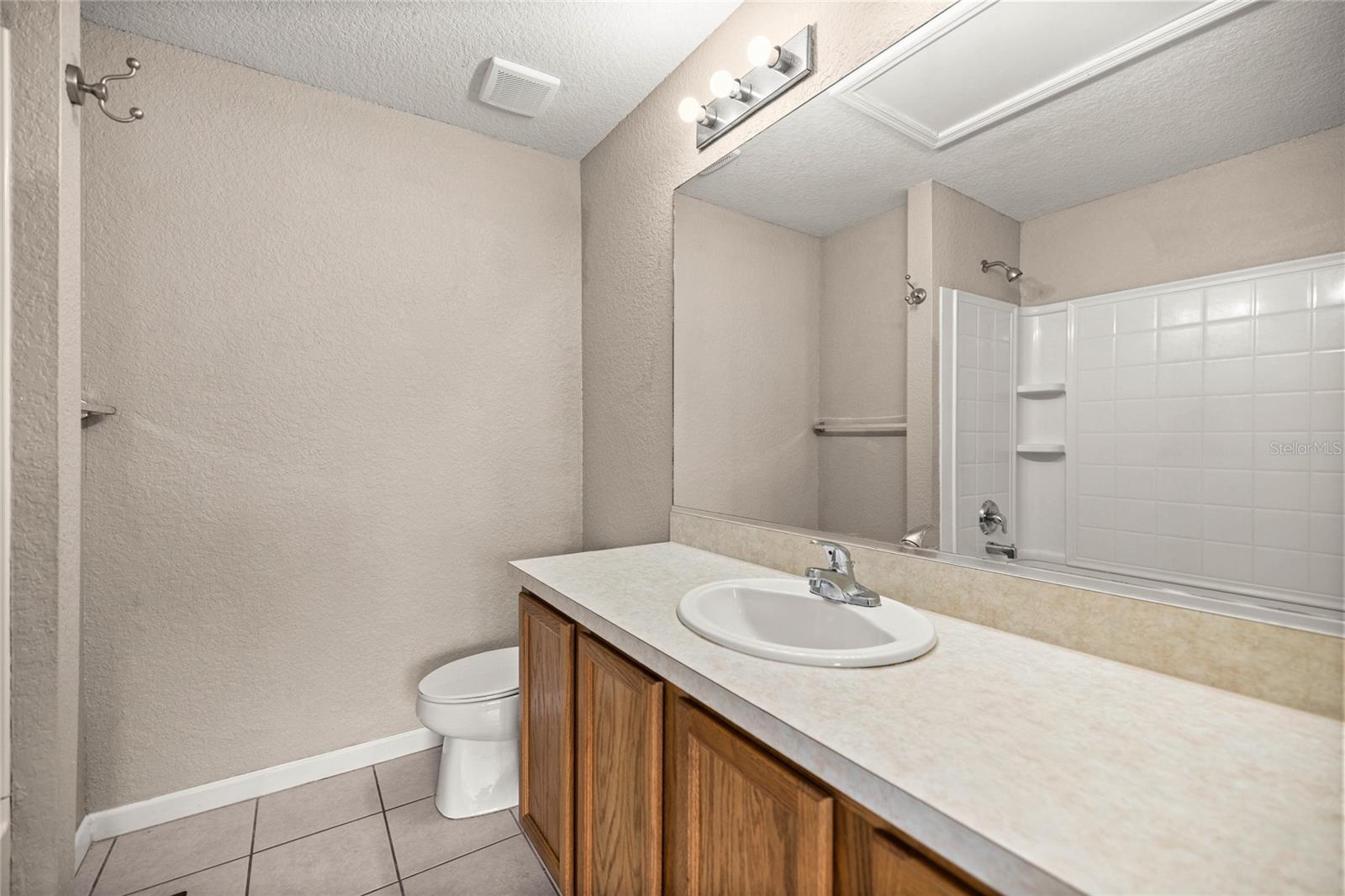 Image 7 of 32 For 4807 44th Circle