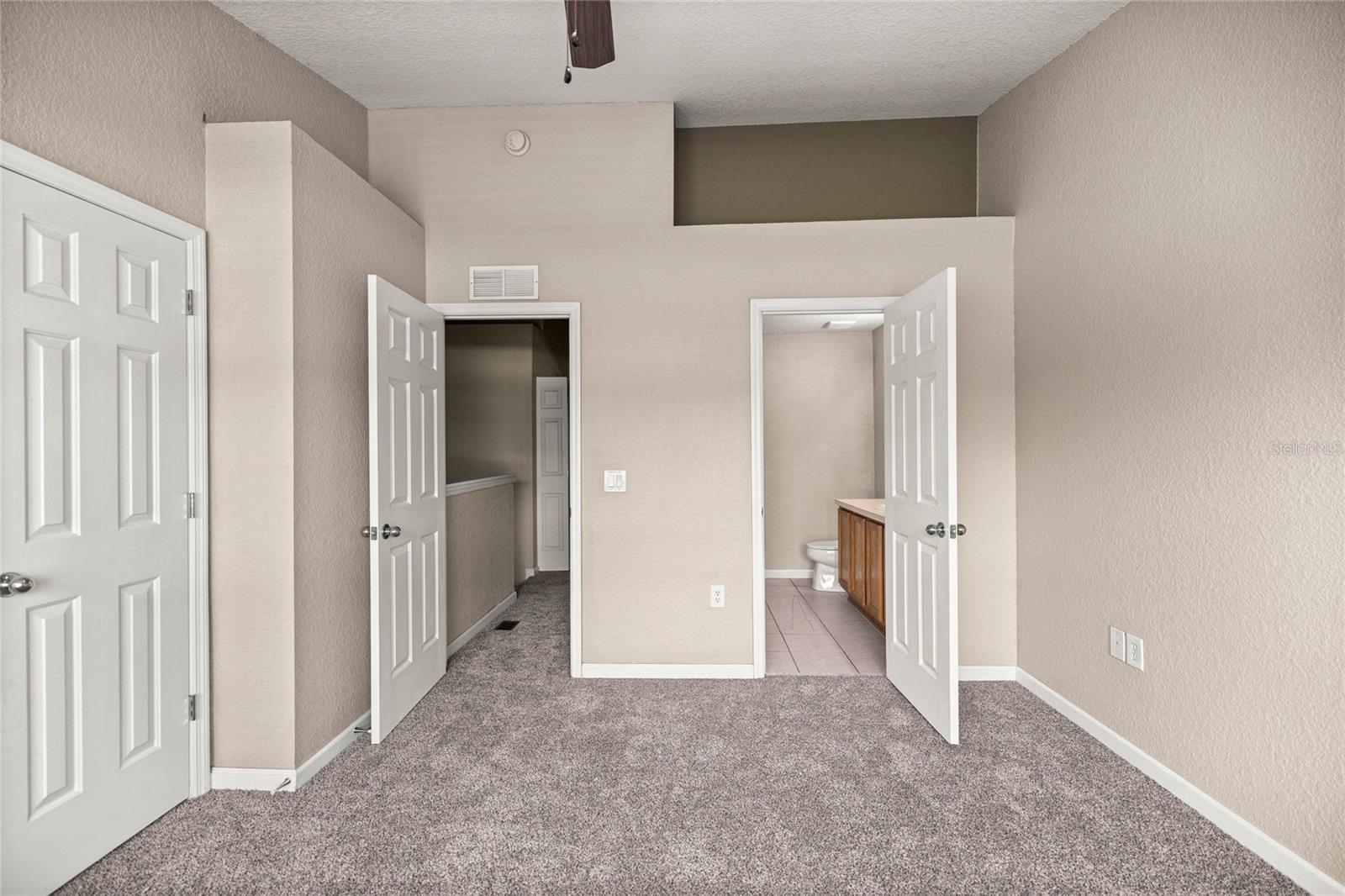 Image 9 of 32 For 4807 44th Circle