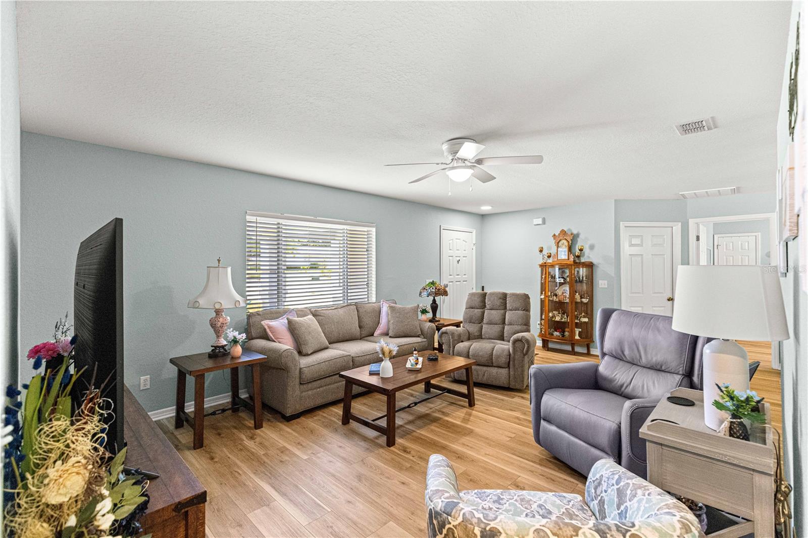 Image 8 of 67 For 6100 105th Place