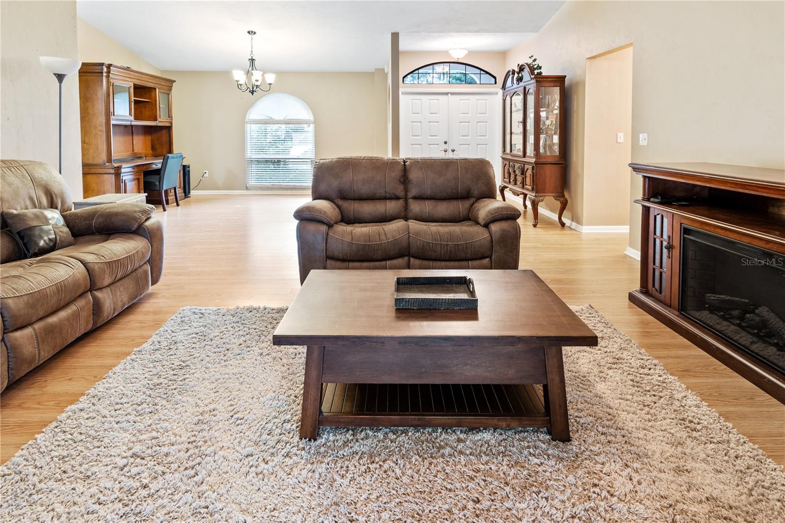 Image 10 of 51 For 611 10th Boulevard
