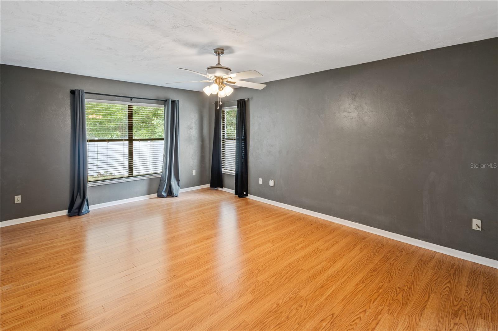 Image 19 of 51 For 611 10th Boulevard