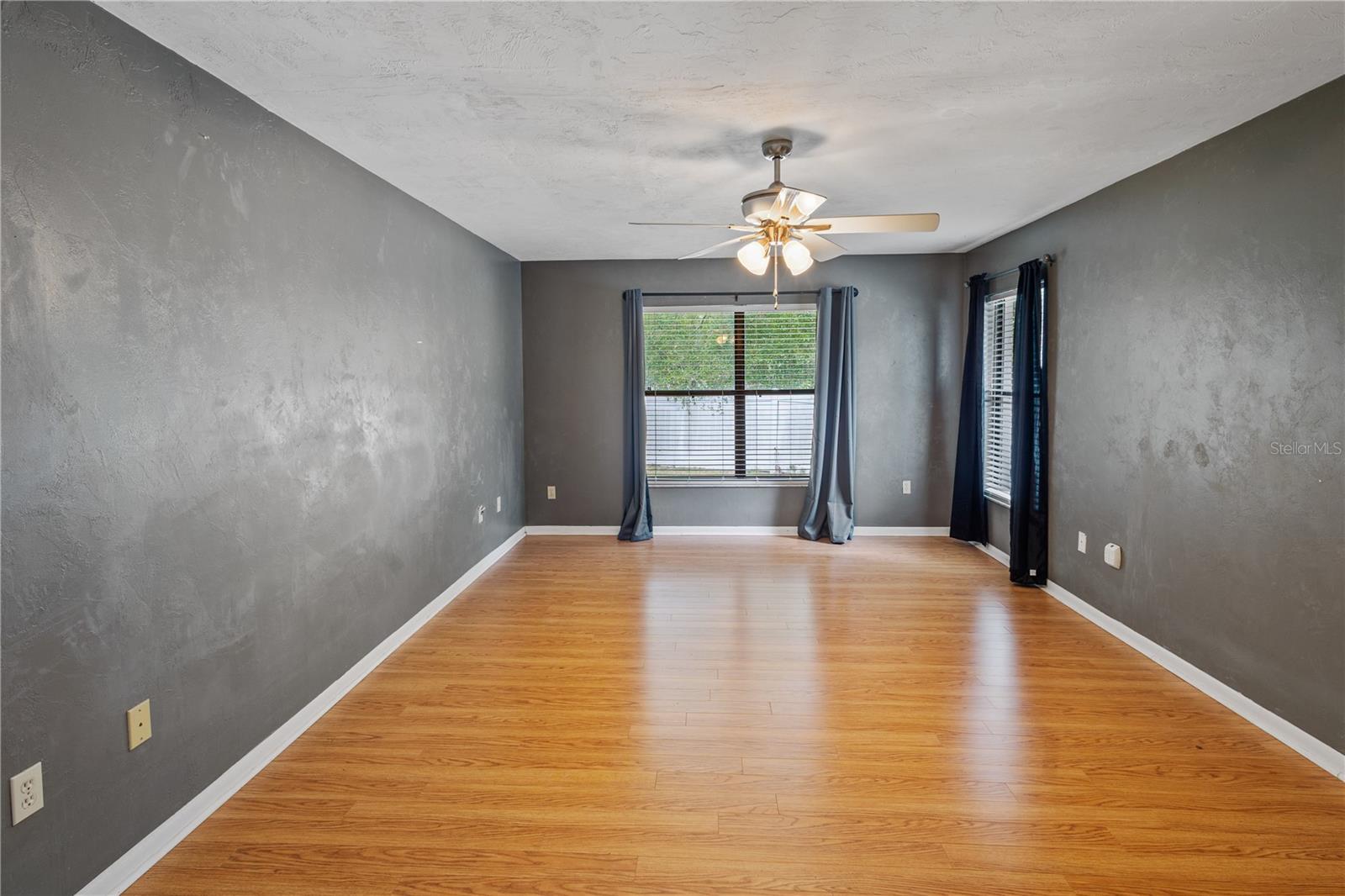 Image 21 of 51 For 611 10th Boulevard
