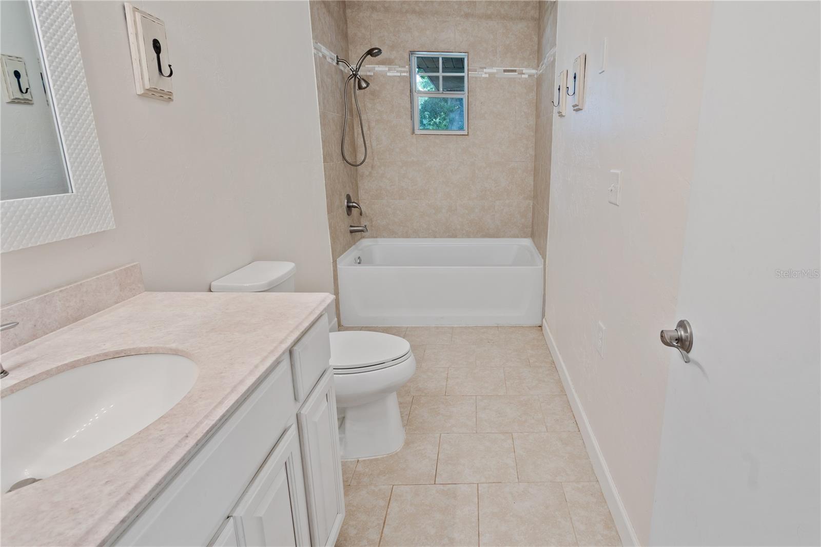 Image 33 of 51 For 611 10th Boulevard