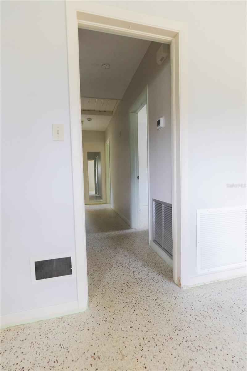 Image 13 of 24 For 1010 Glenn Ridge Drive