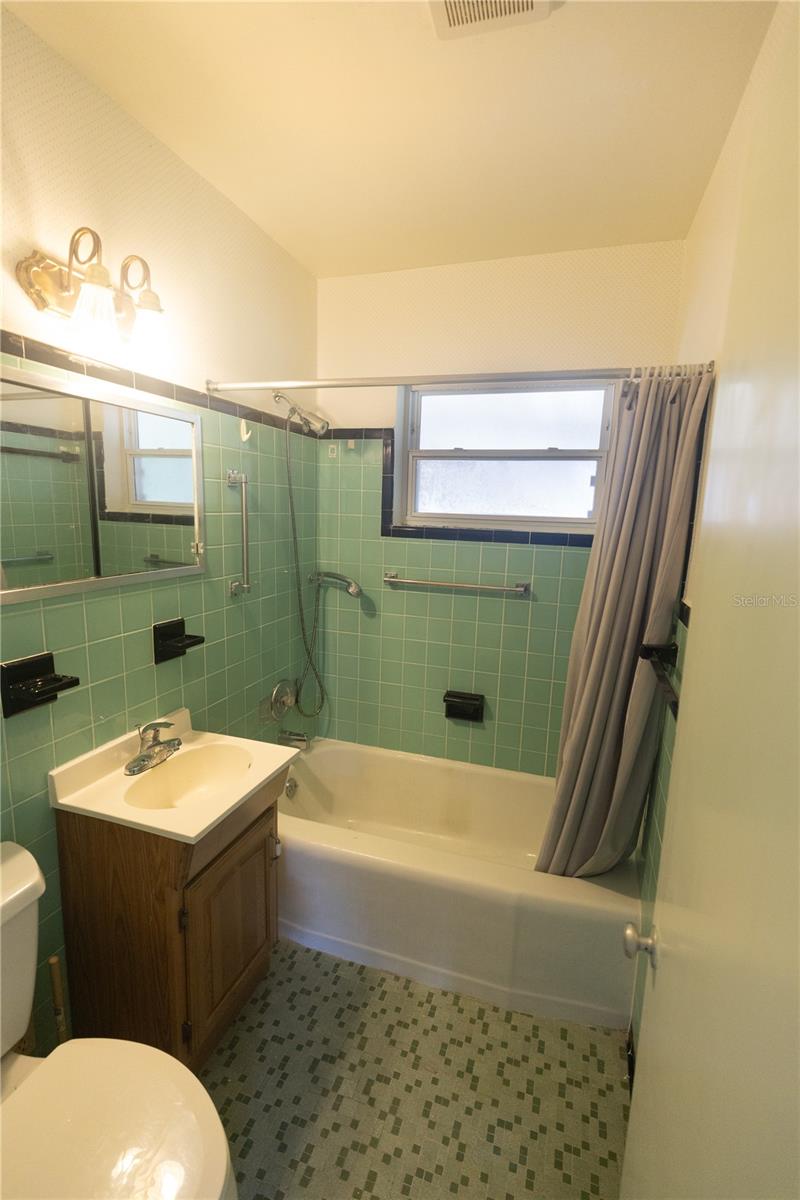 Image 15 of 24 For 1010 Glenn Ridge Drive