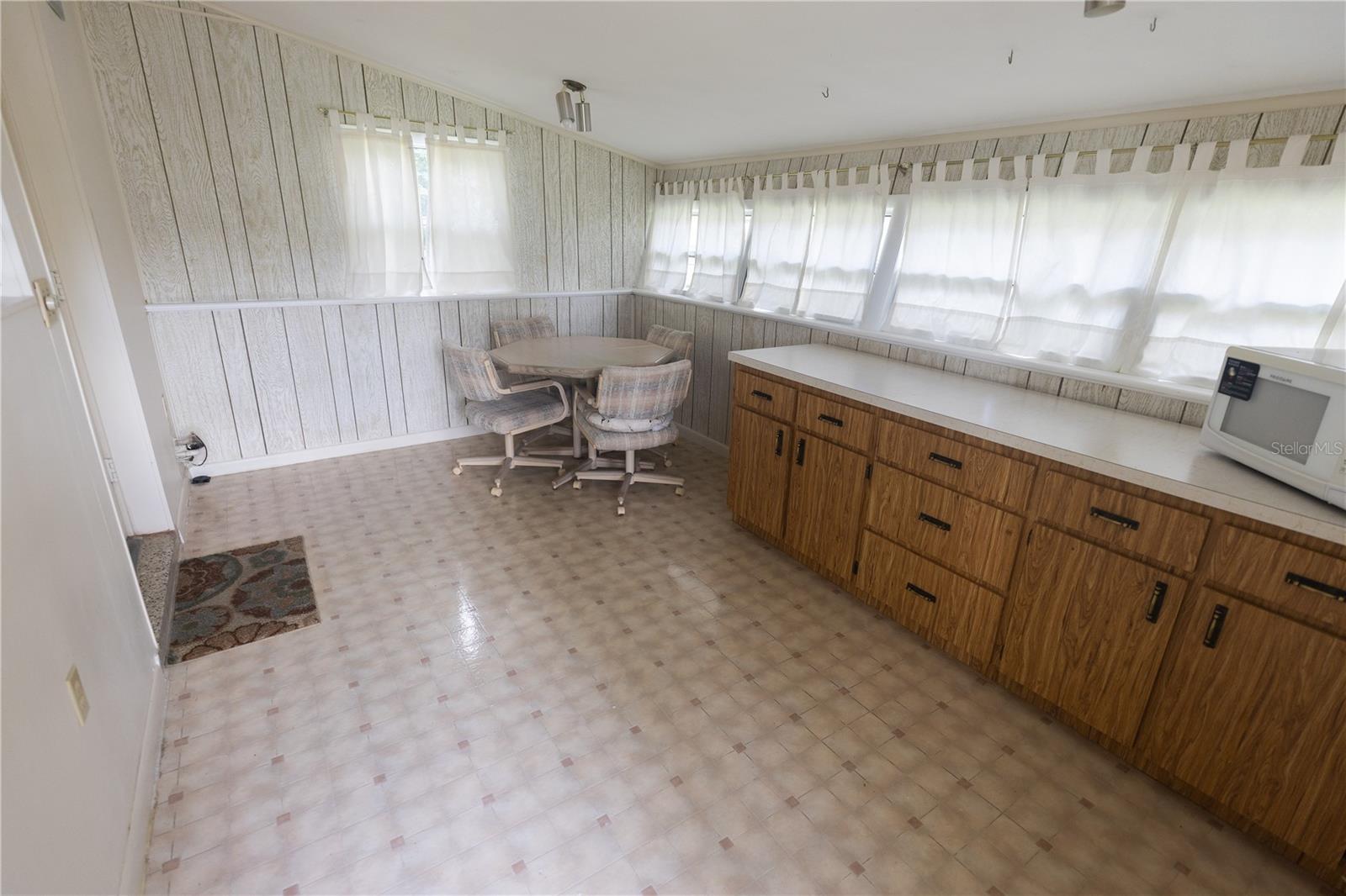 Image 4 of 24 For 1010 Glenn Ridge Drive