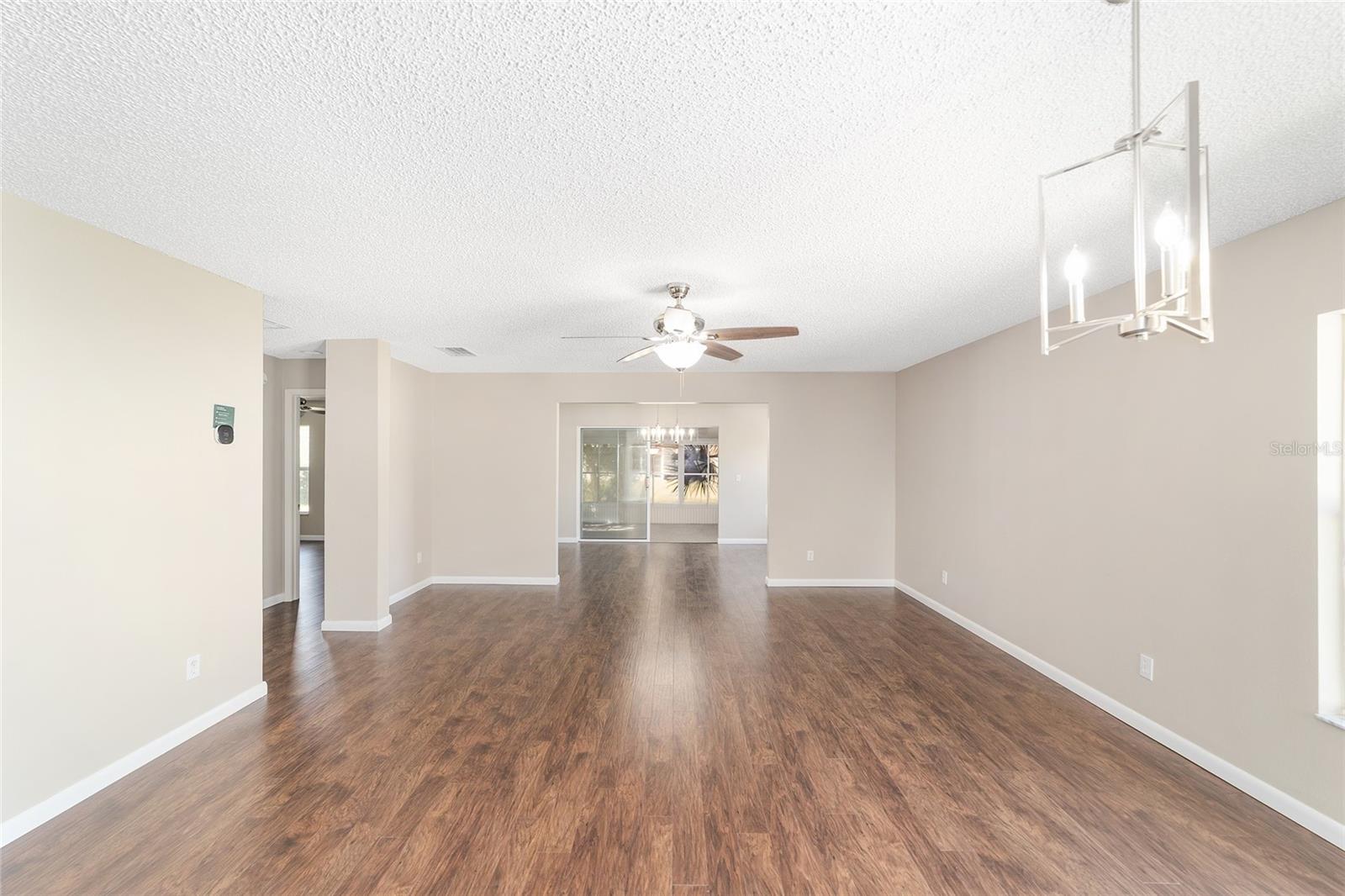 Image 6 of 32 For 9481 93rd Loop