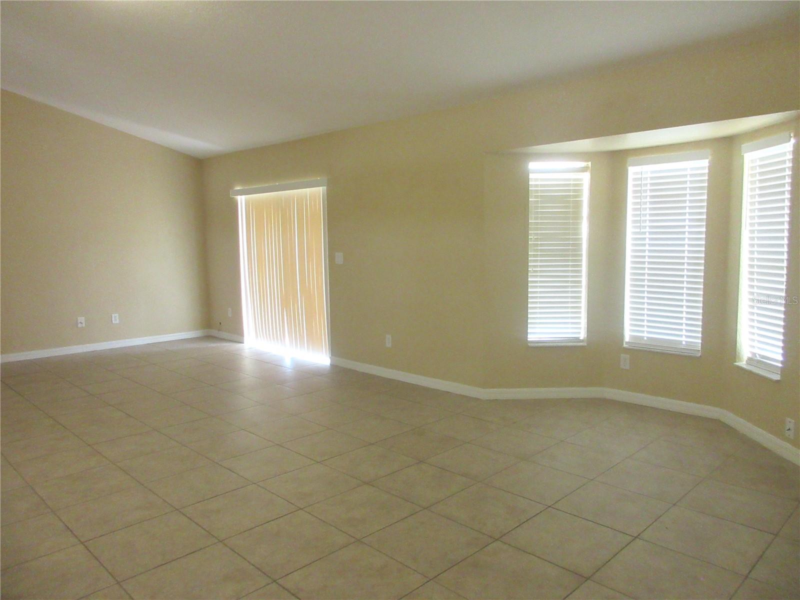 Image 5 of 11 For 5920 154th Lane Road