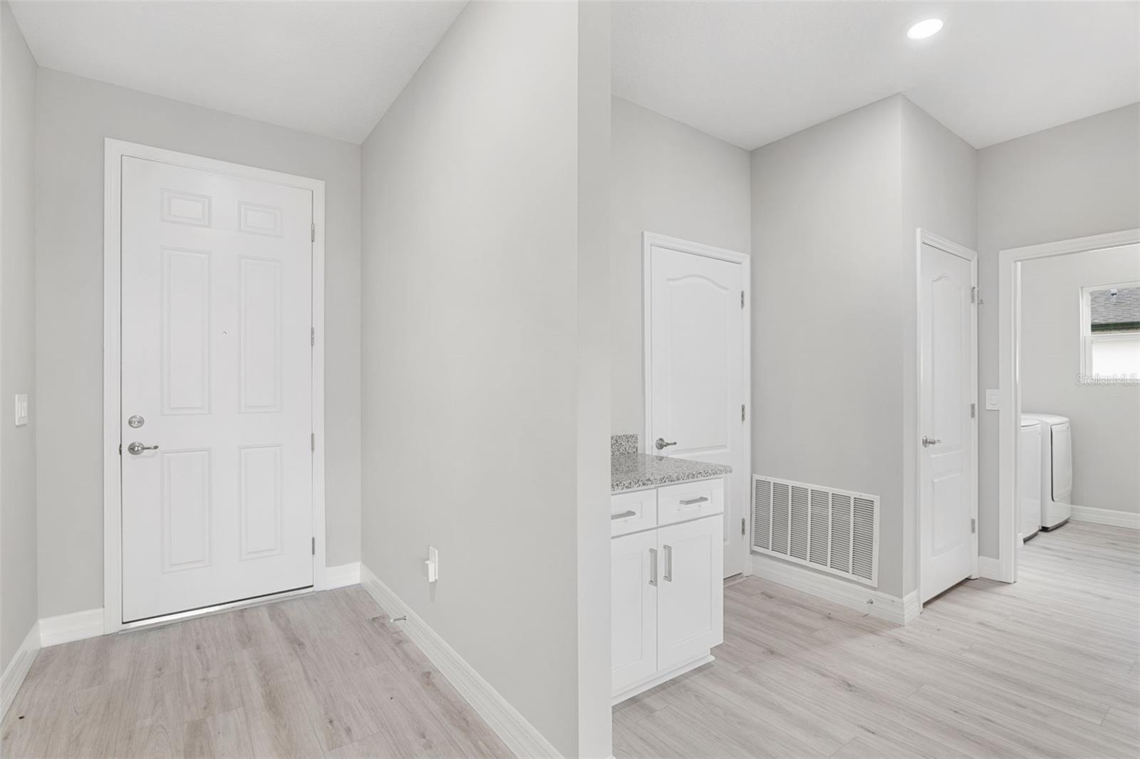Image 19 of 39 For 573 Joy Haven Drive