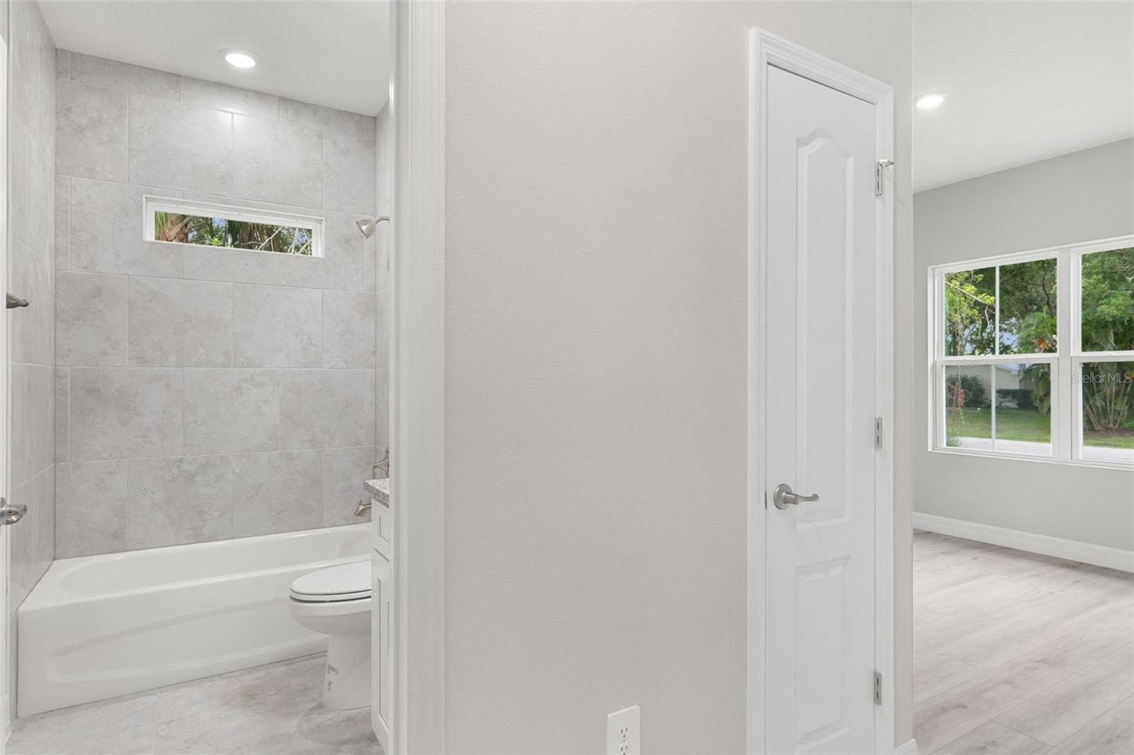 Image 26 of 39 For 573 Joy Haven Drive