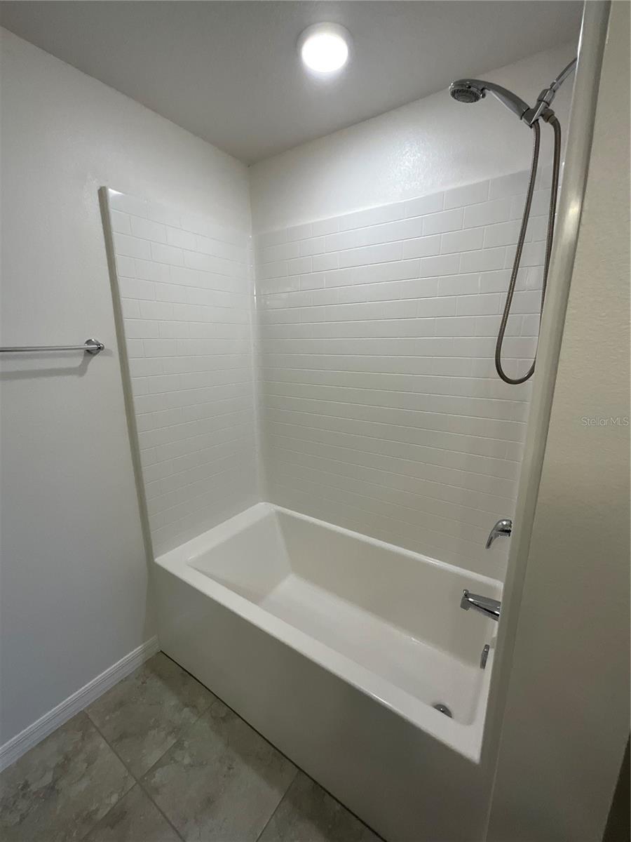 Image 16 of 30 For 913 251st Drive