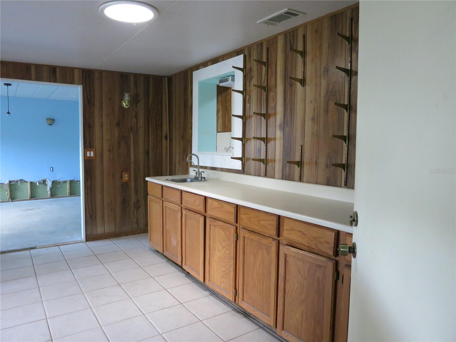 Listing photo id 22 for 3896 Seminole Point