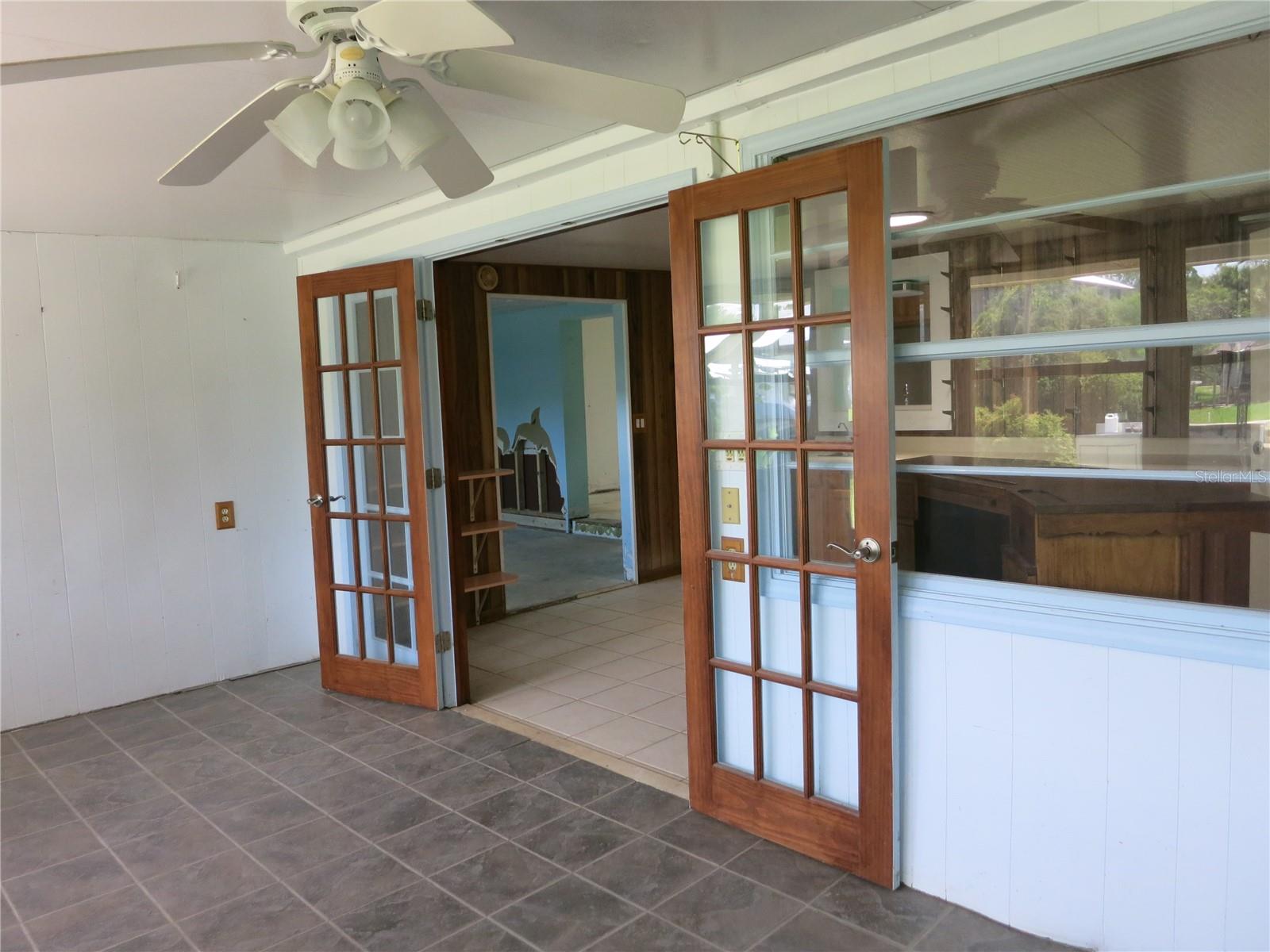 Listing photo id 27 for 3896 Seminole Point