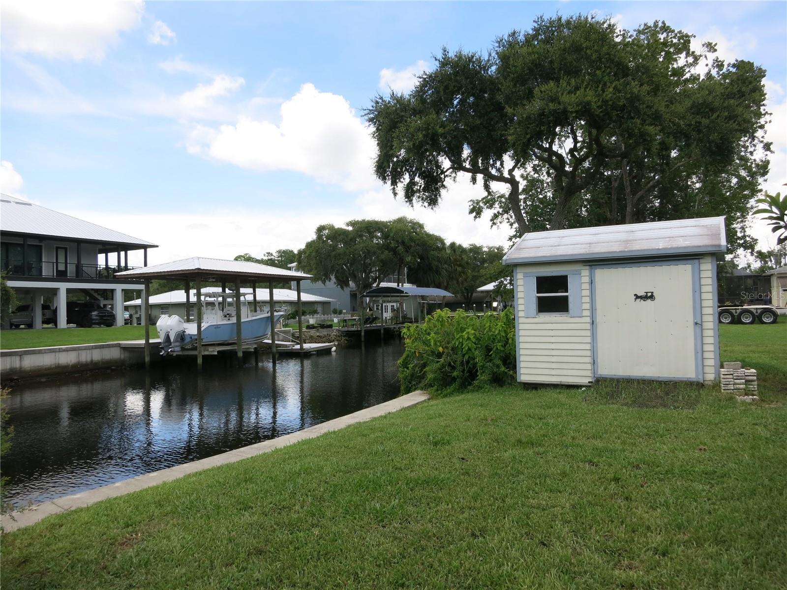 Listing photo id 28 for 3896 Seminole Point