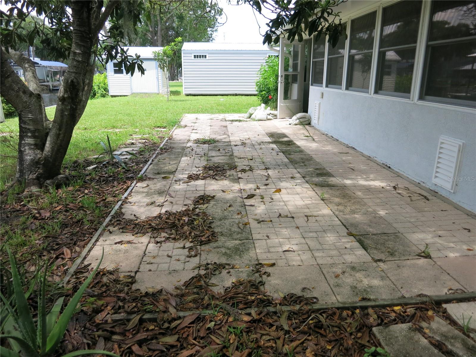 Listing photo id 36 for 3896 Seminole Point