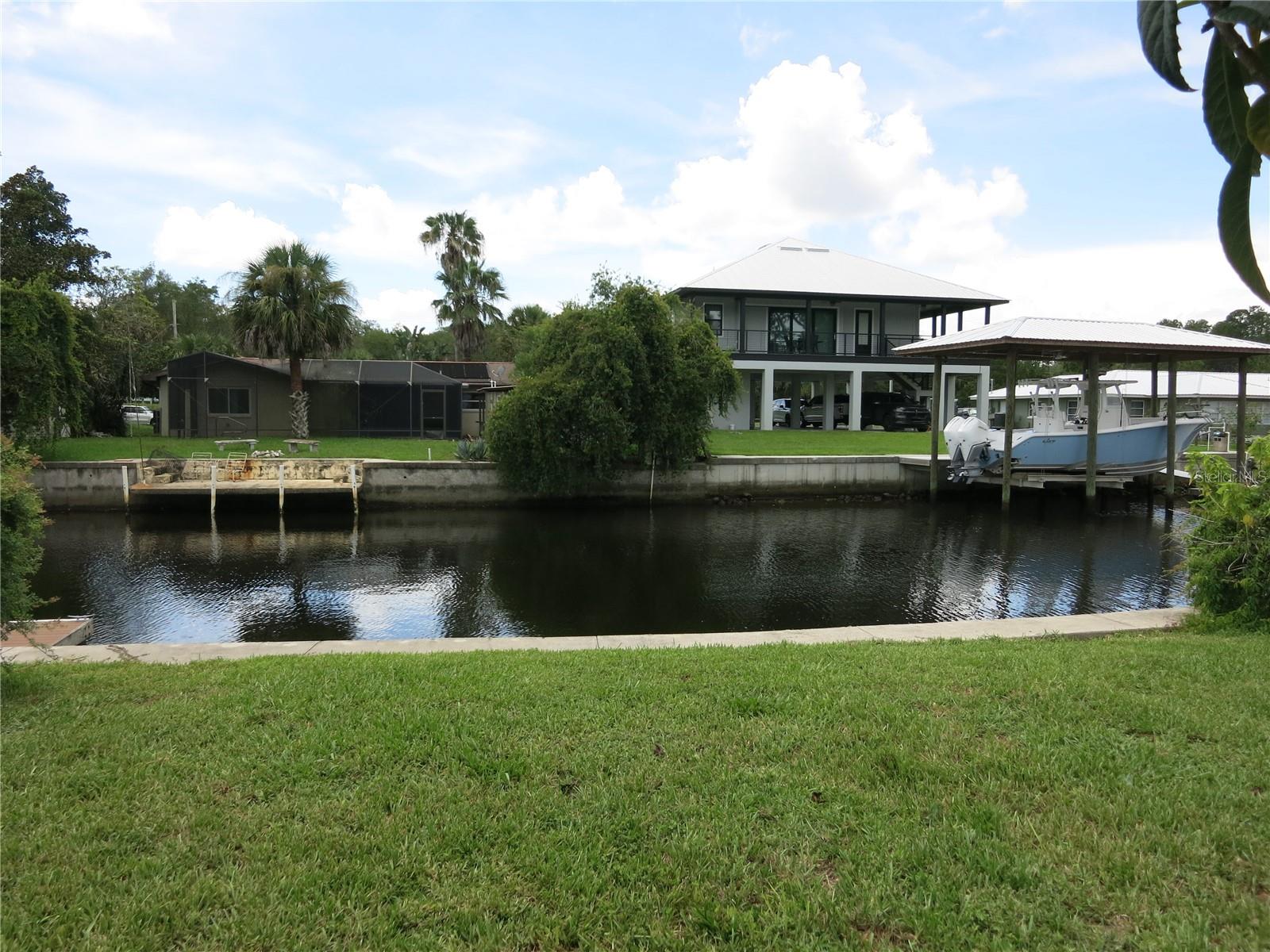 Listing photo id 37 for 3896 Seminole Point