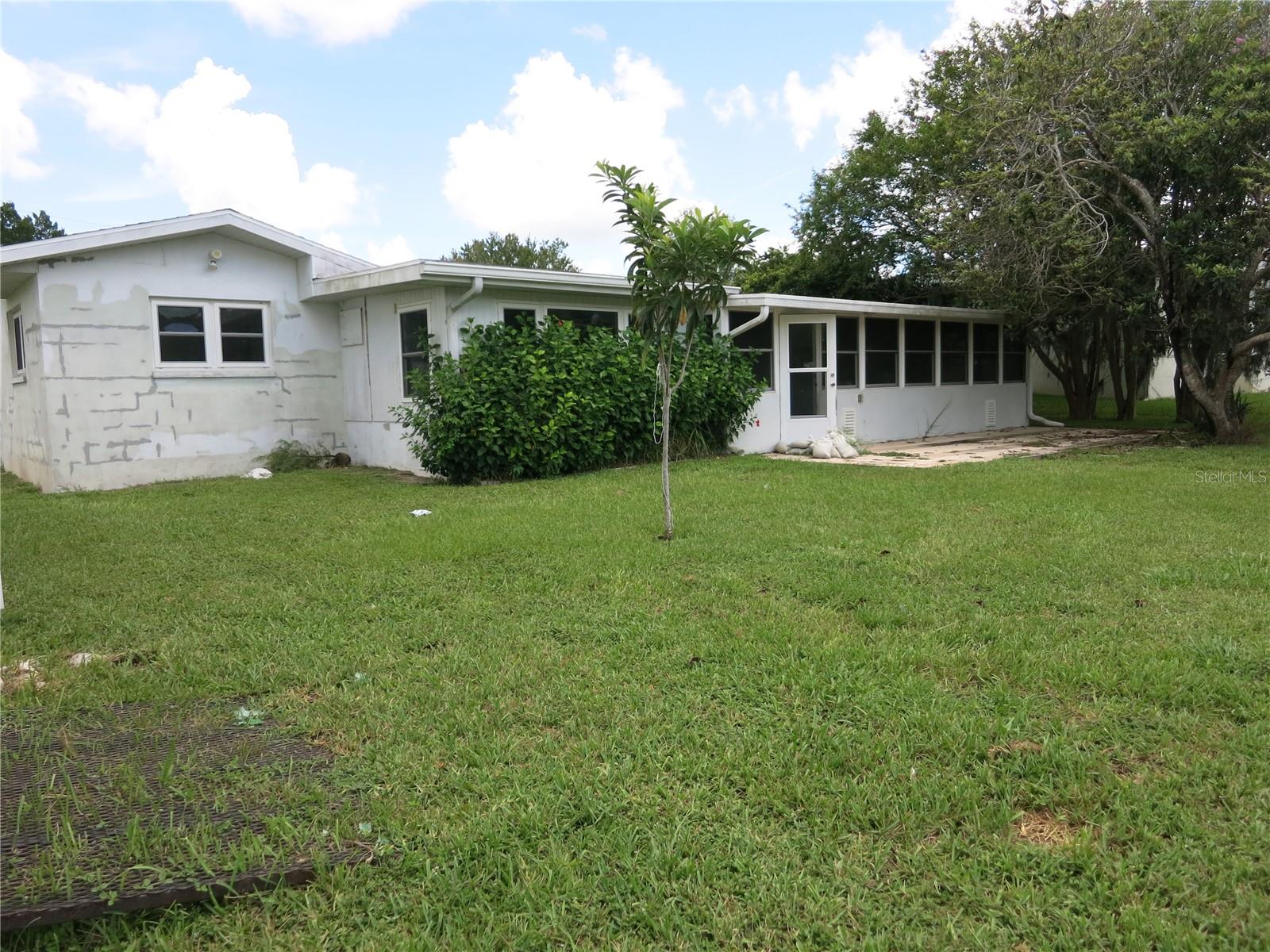 Listing photo id 43 for 3896 Seminole Point
