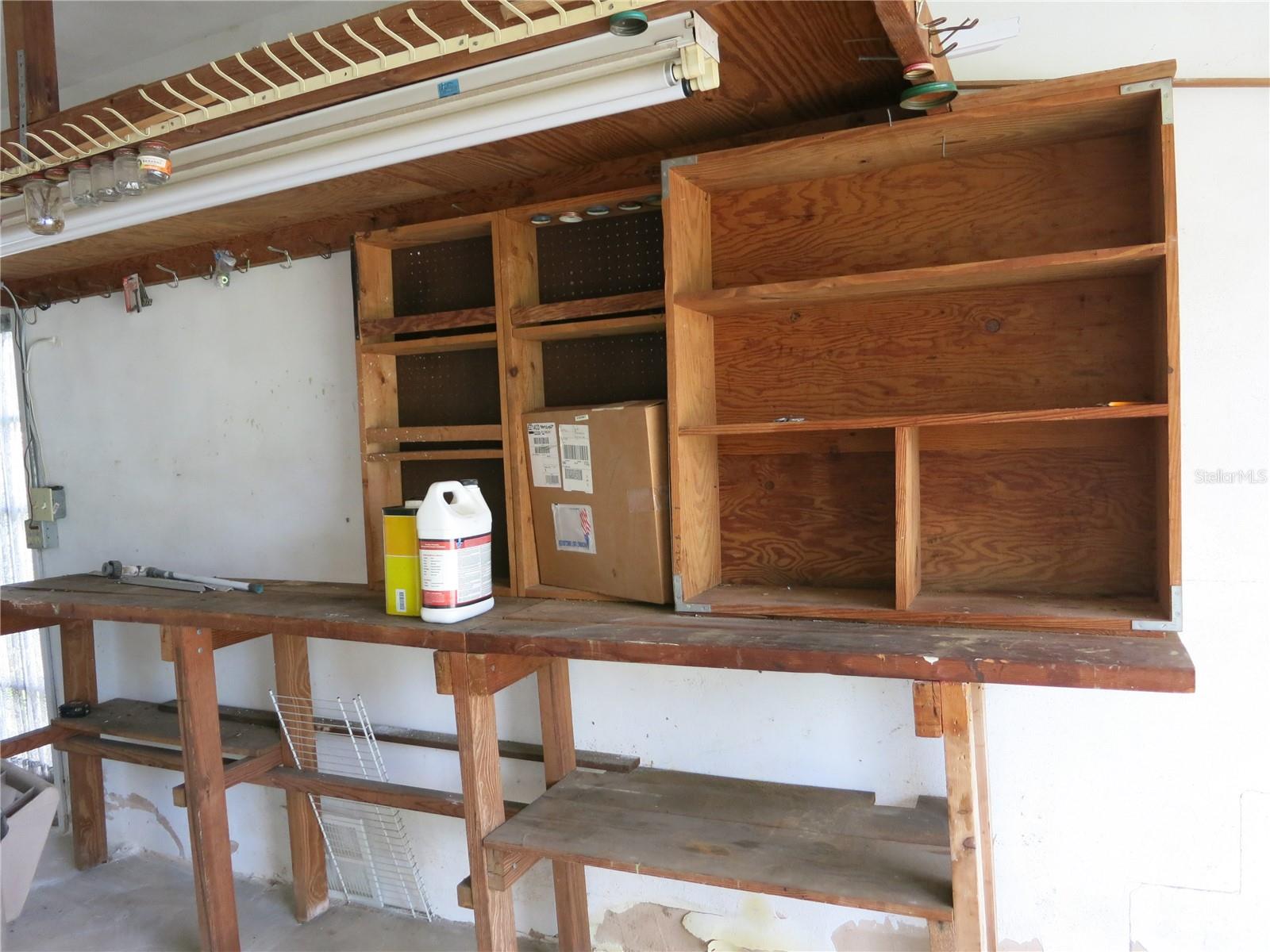 Listing photo id 45 for 3896 Seminole Point