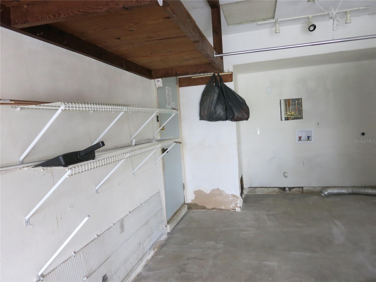 Listing photo id 46 for 3896 Seminole Point