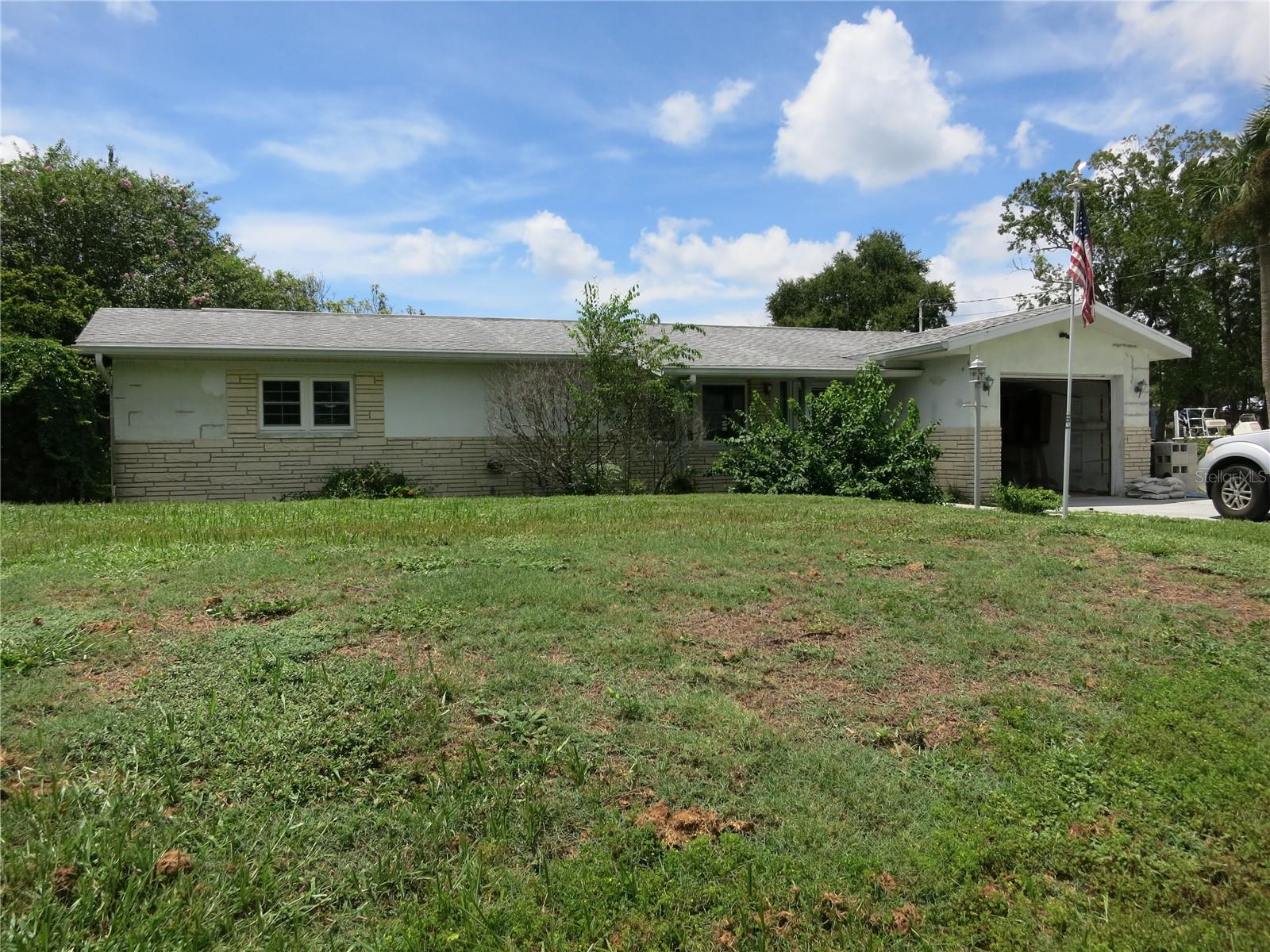 Listing photo id 5 for 3896 Seminole Point