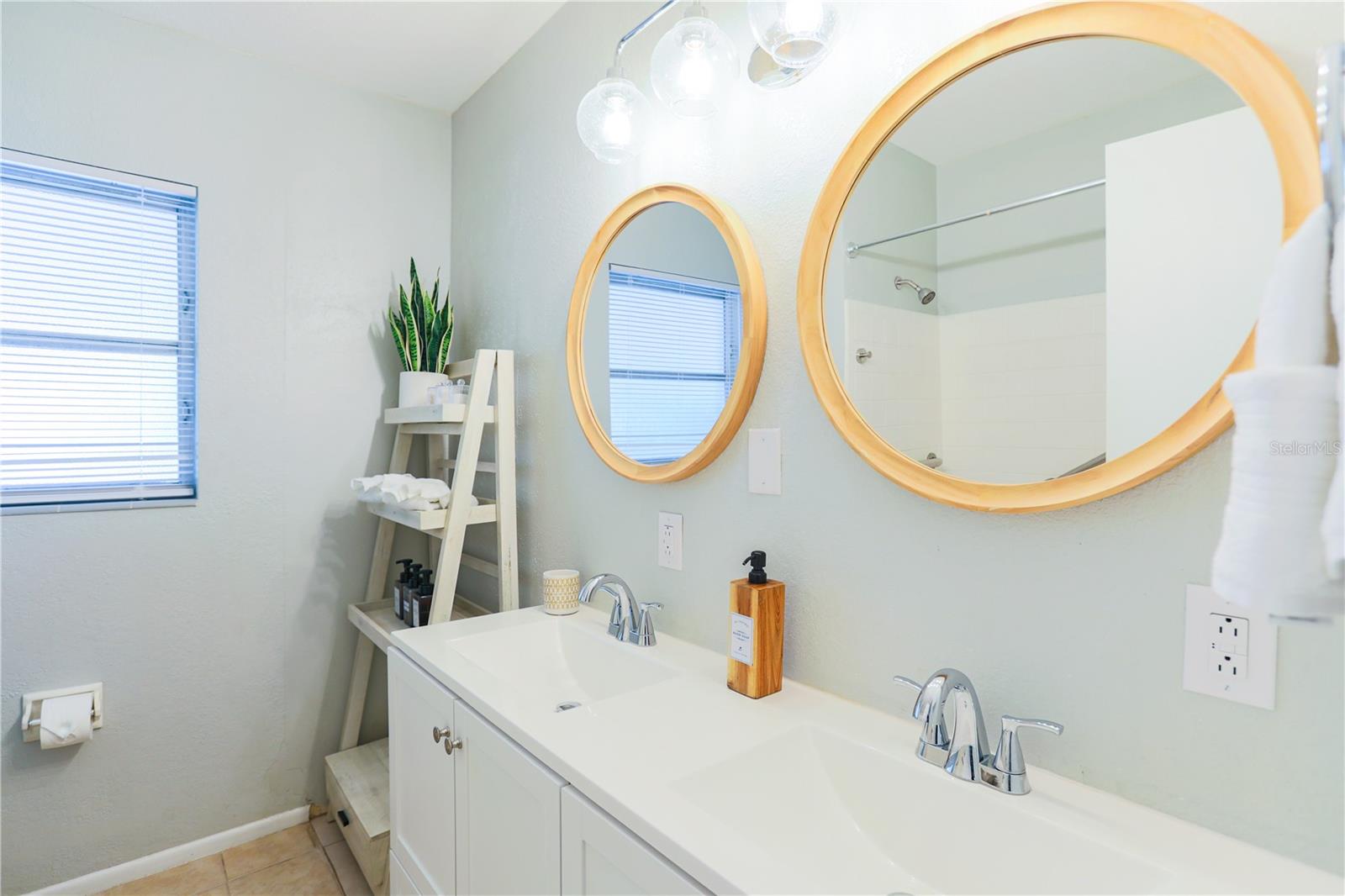 Image 3 of 50 For 11350 116th Avenue