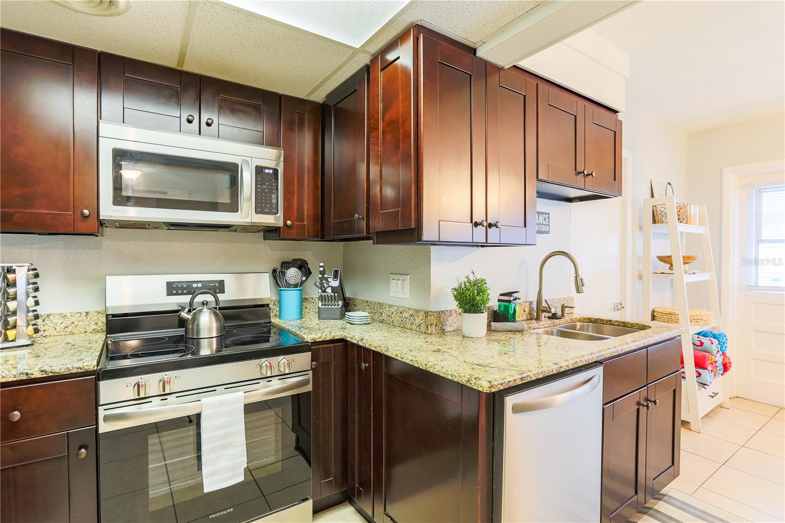Image 41 of 50 For 11350 116th Avenue